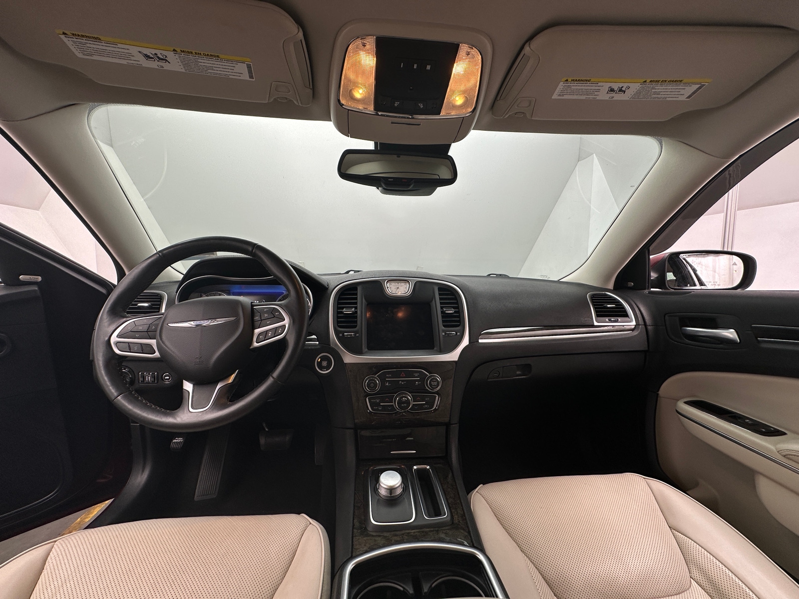 Thumbnail: 2022 Chrysler 300 - 2