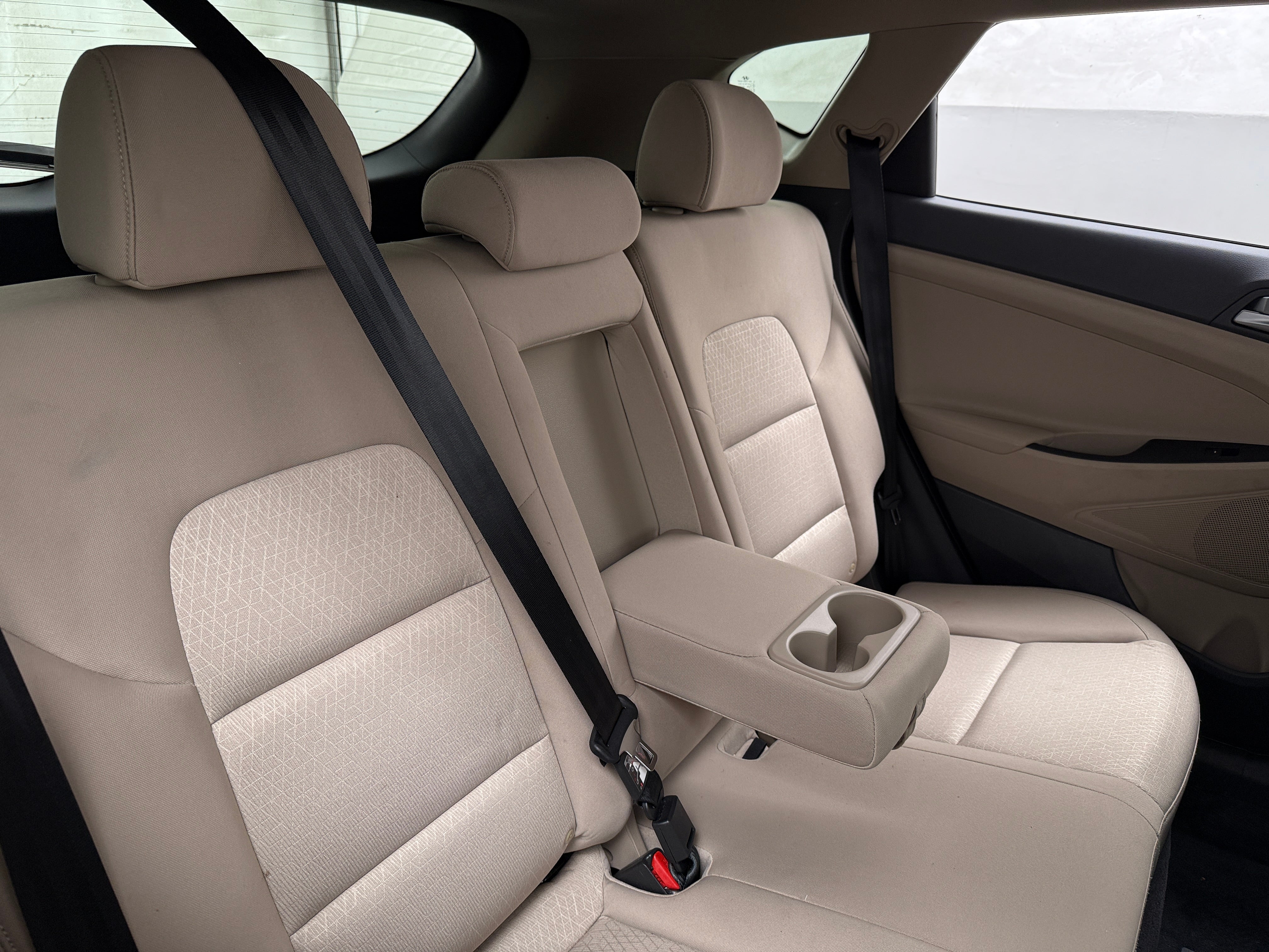 2017 Hyundai Tucson Sport 6