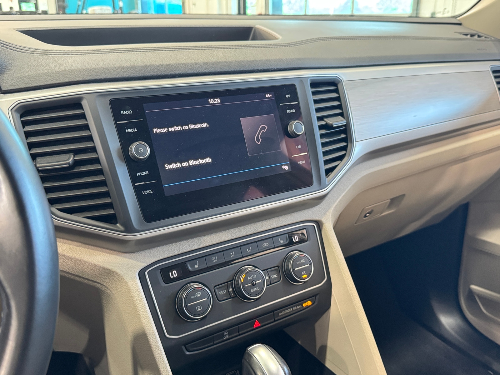 Thumbnail: 2019 Volkswagen Atlas - 3