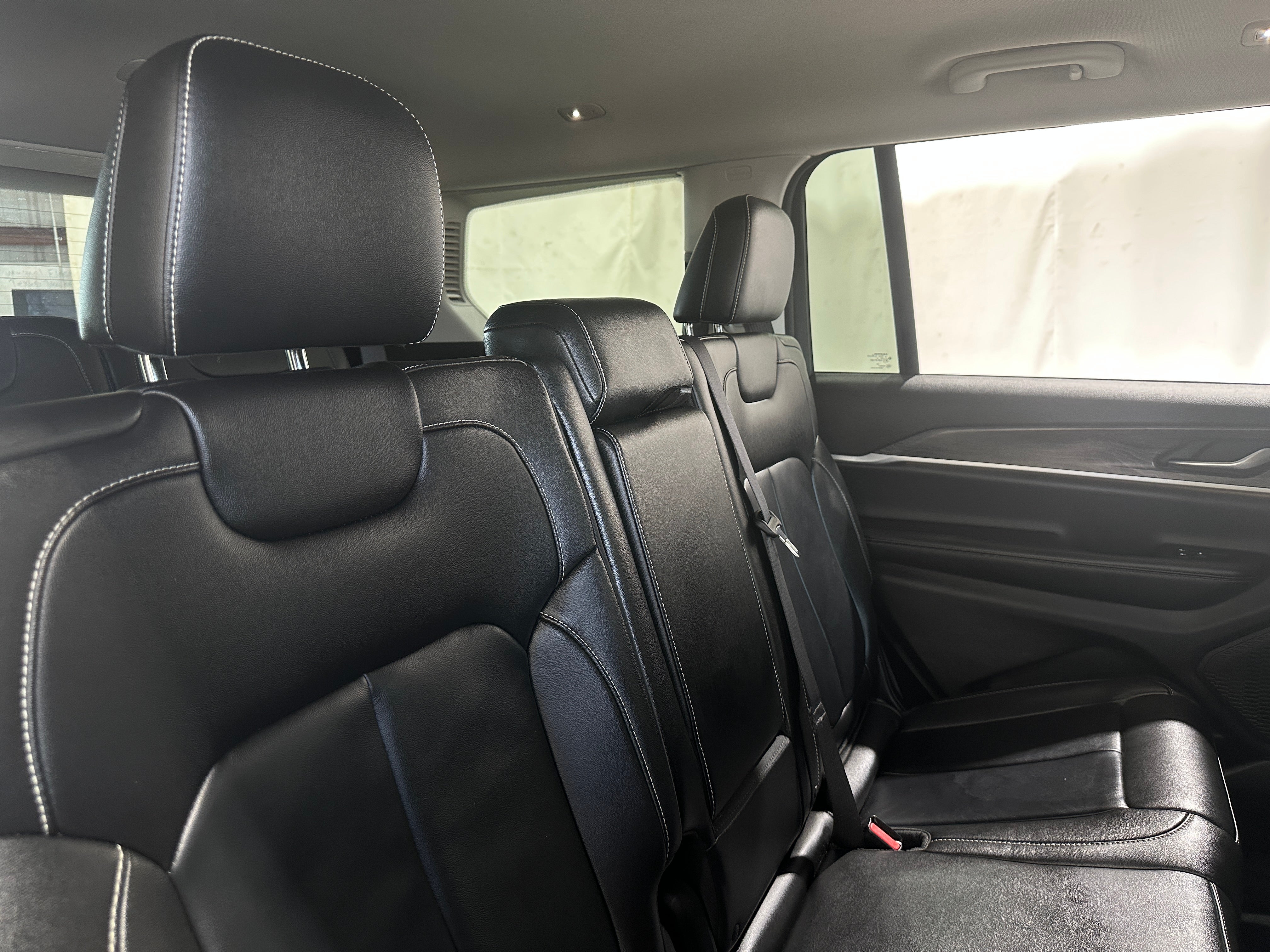 2023 Jeep Grand Cherokee L Limited Edition 5