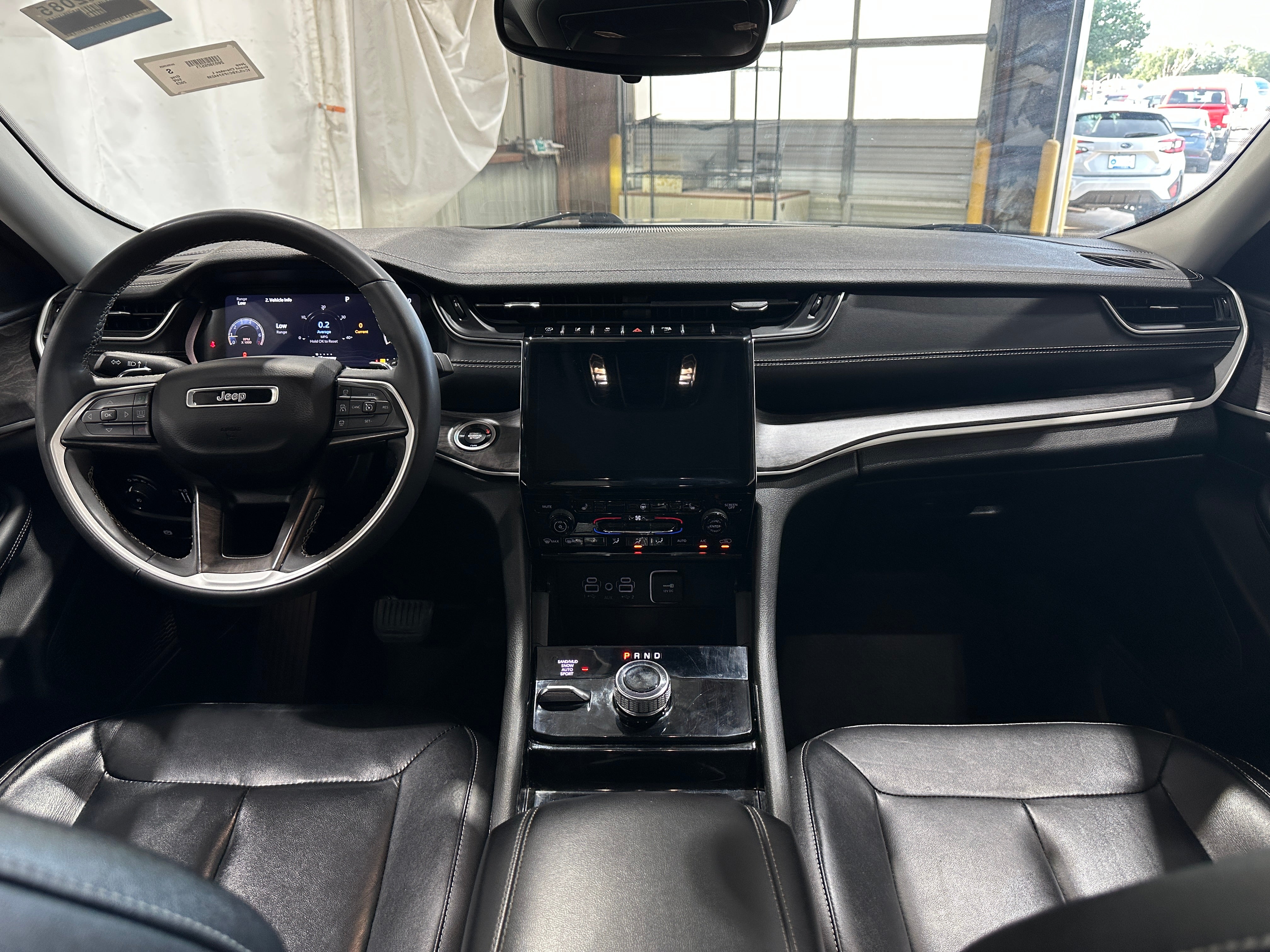 2023 Jeep Grand Cherokee L Limited Edition 2