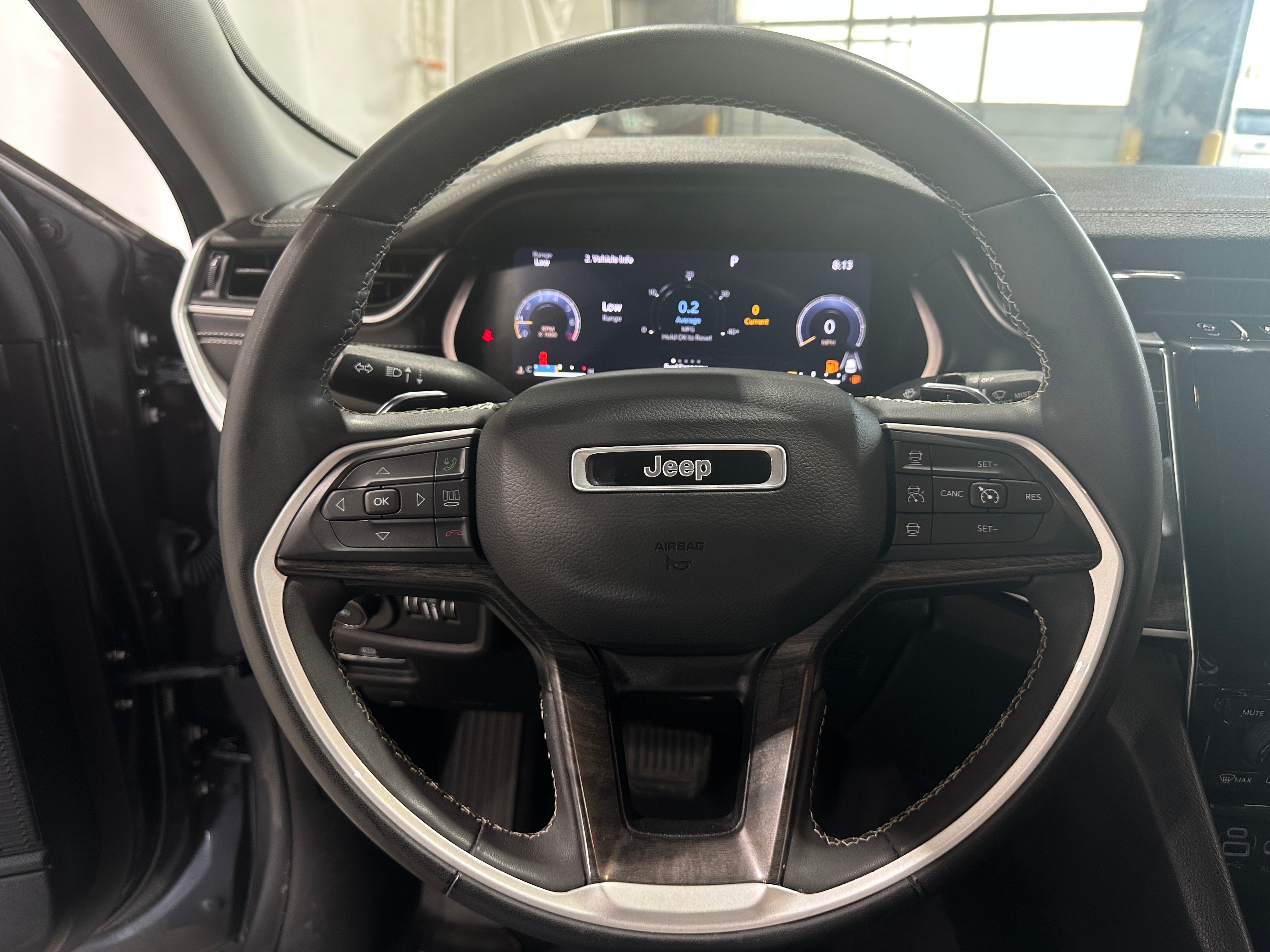 2023 Jeep Grand Cherokee L Limited Edition 4