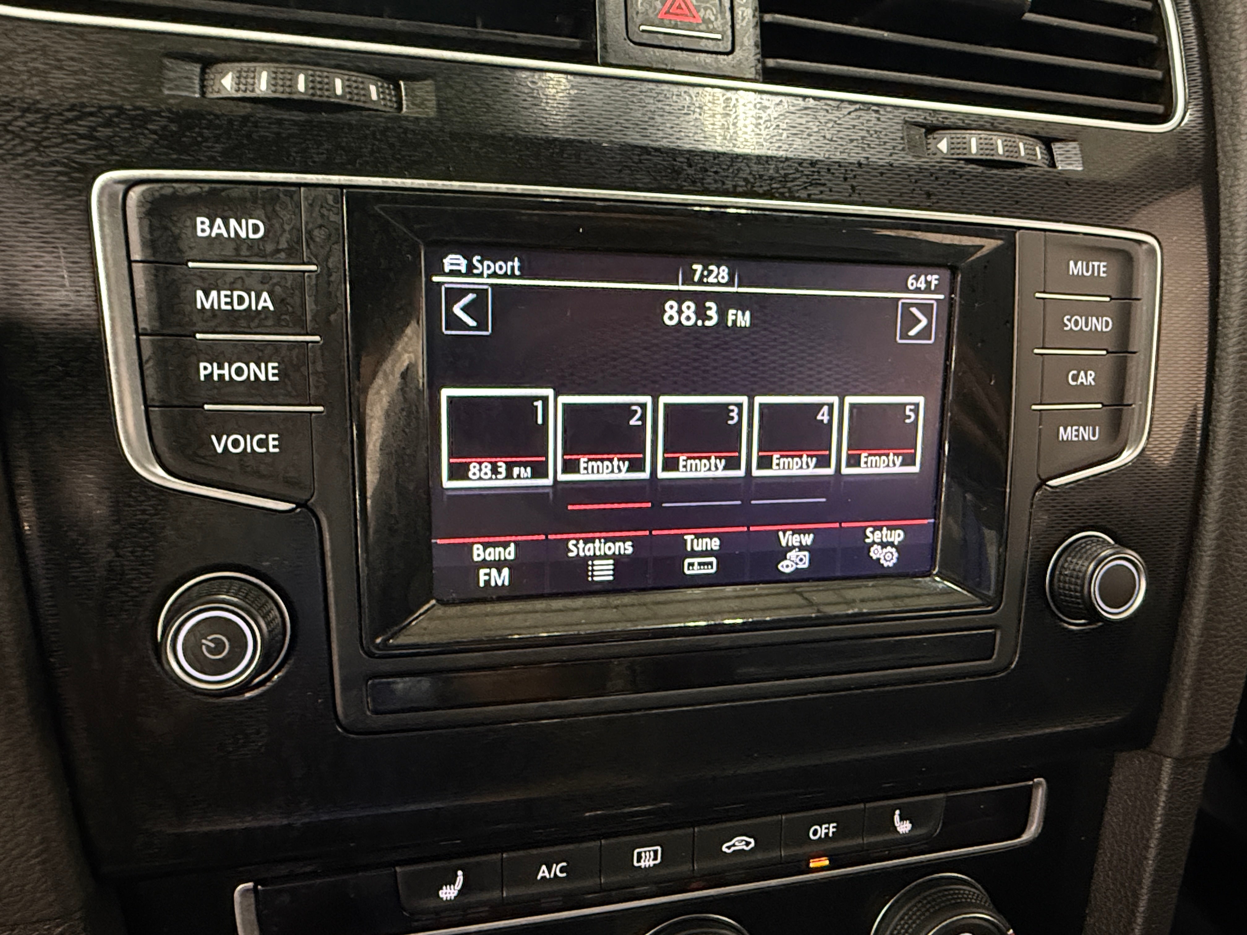 2015 Volkswagen Golf GTI SE 4