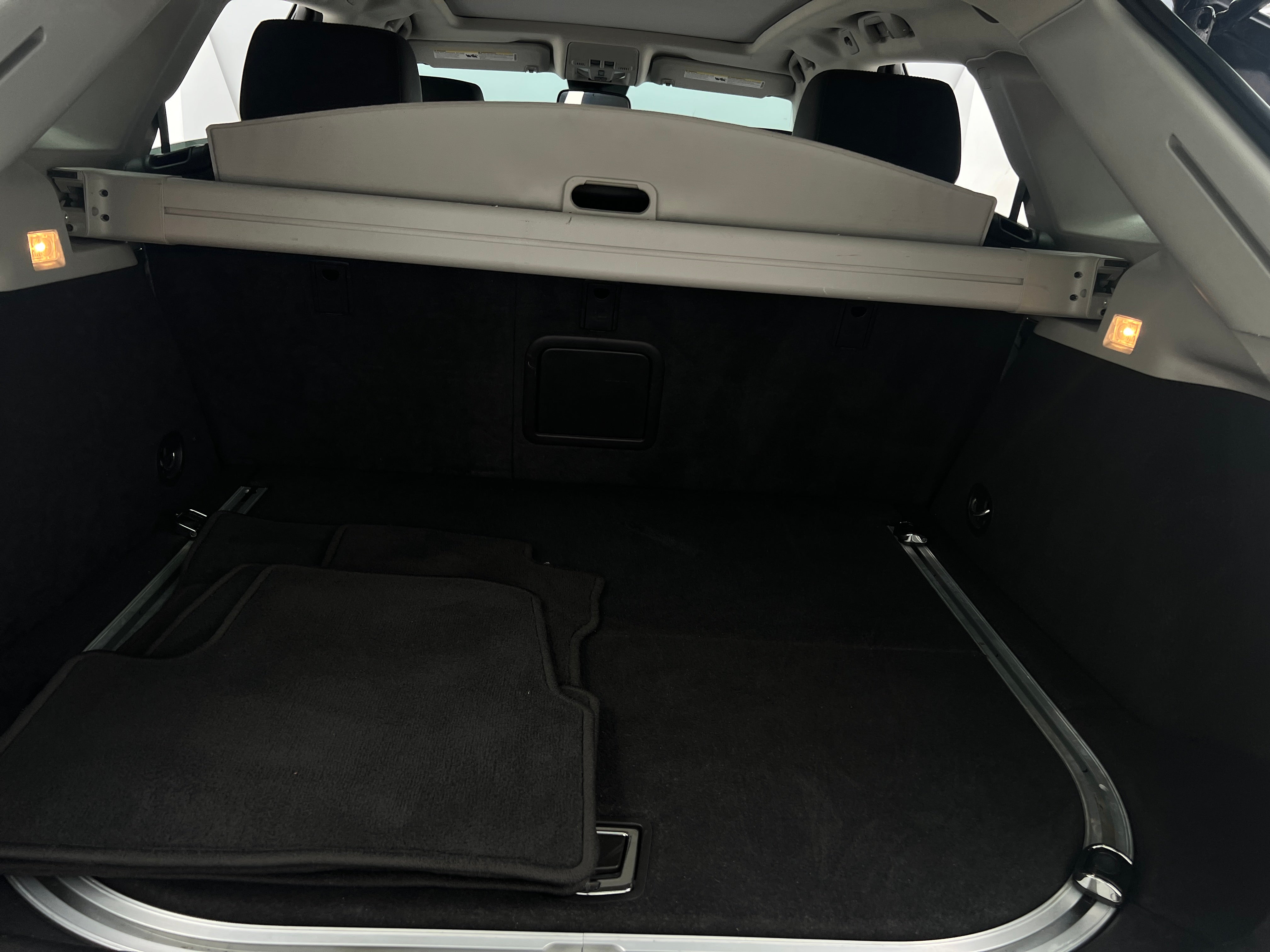 2010 Cadillac SRX Base 6