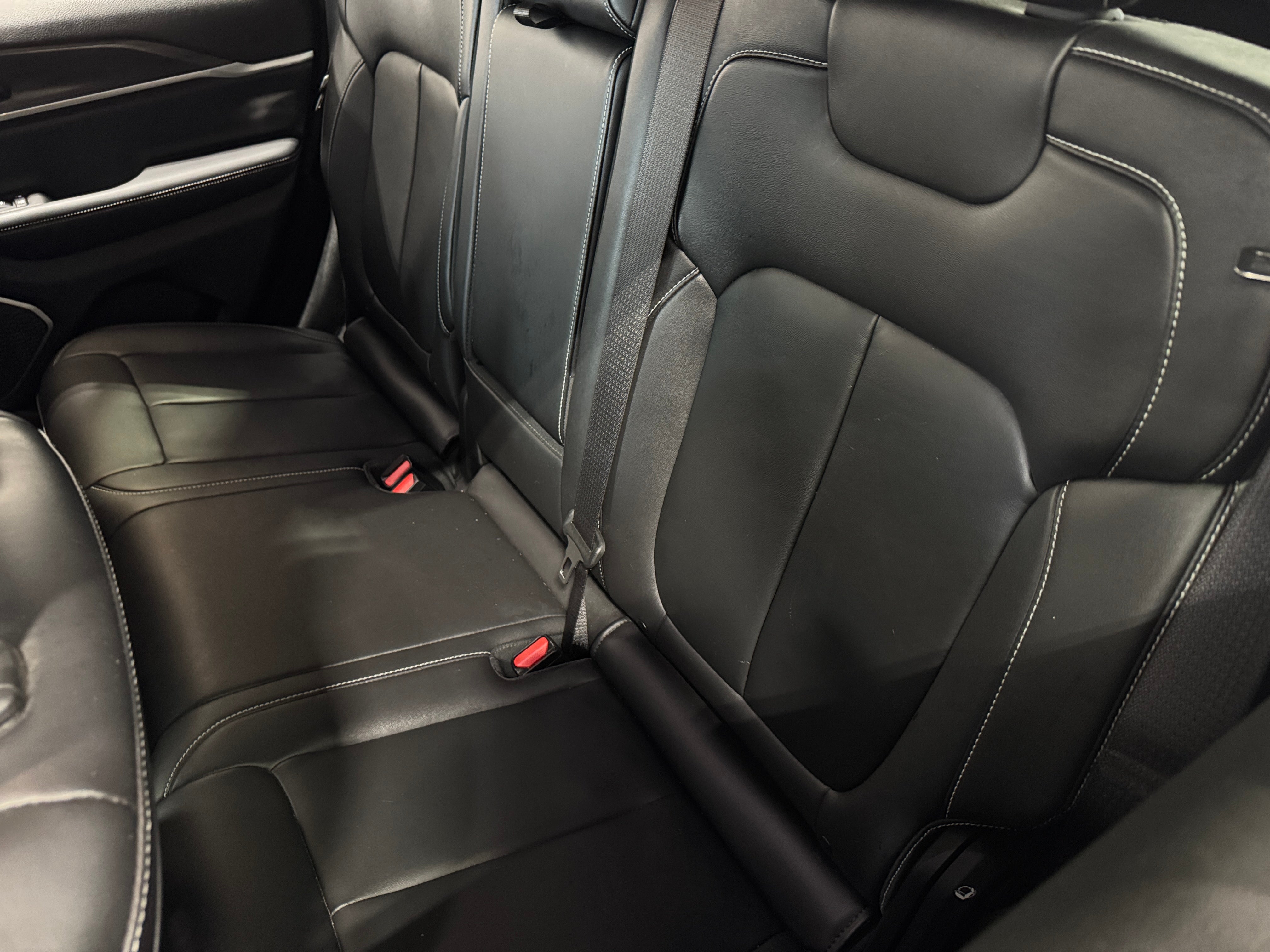 2022 Jeep Grand Cherokee Limited Edition 6