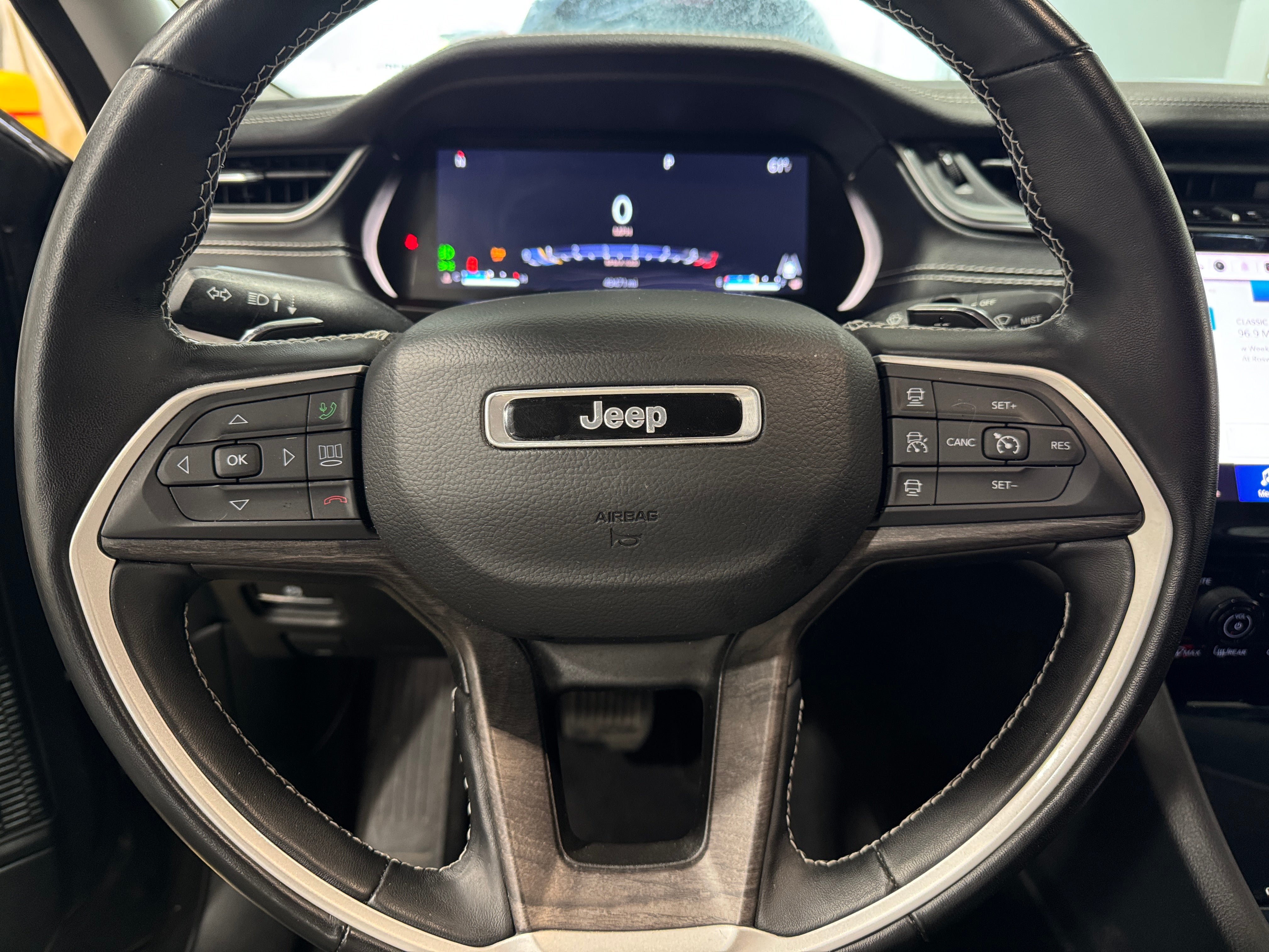2022 Jeep Grand Cherokee Limited Edition 5