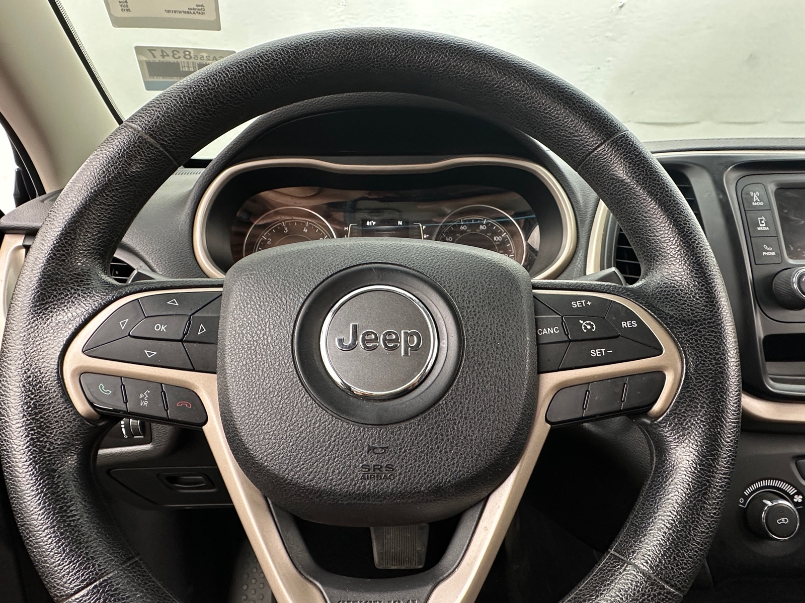 Thumbnail: 2015 Jeep Cherokee - 5