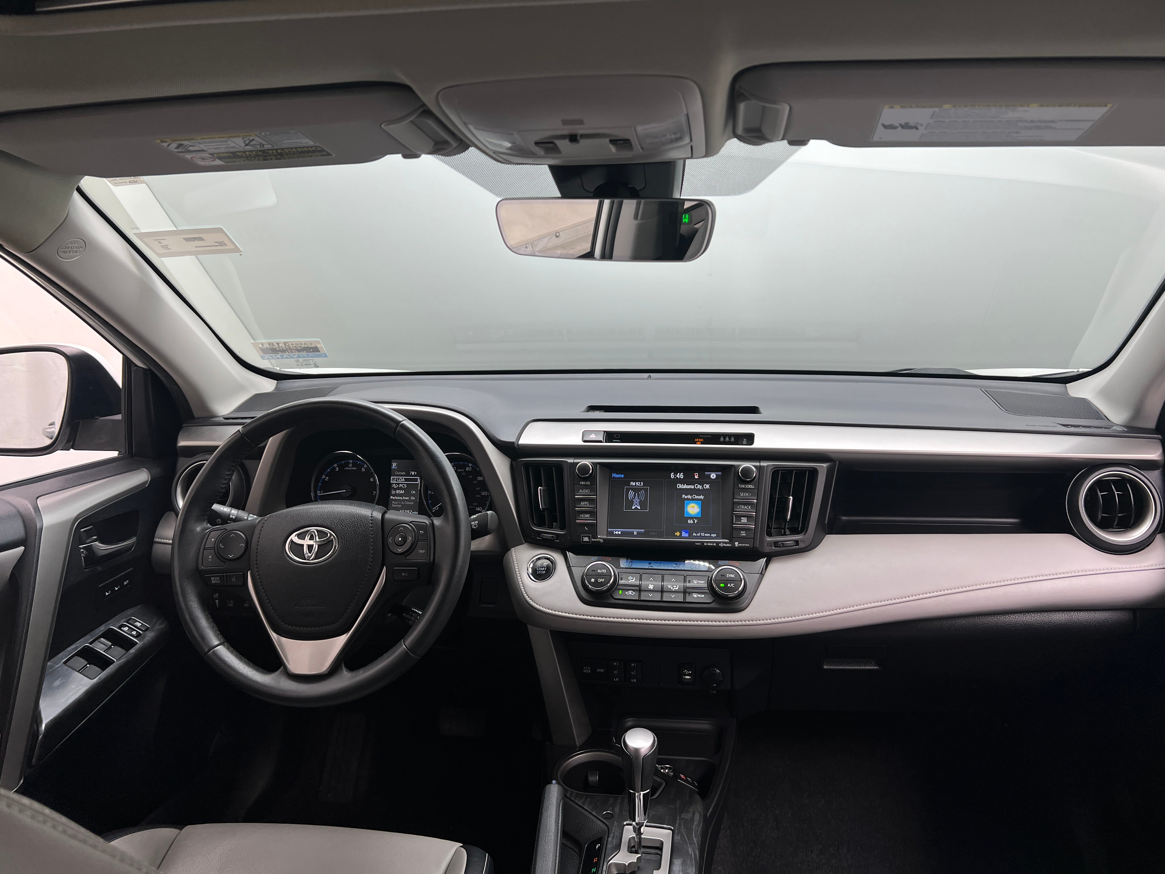 2017 Toyota RAV4 Platinum 2