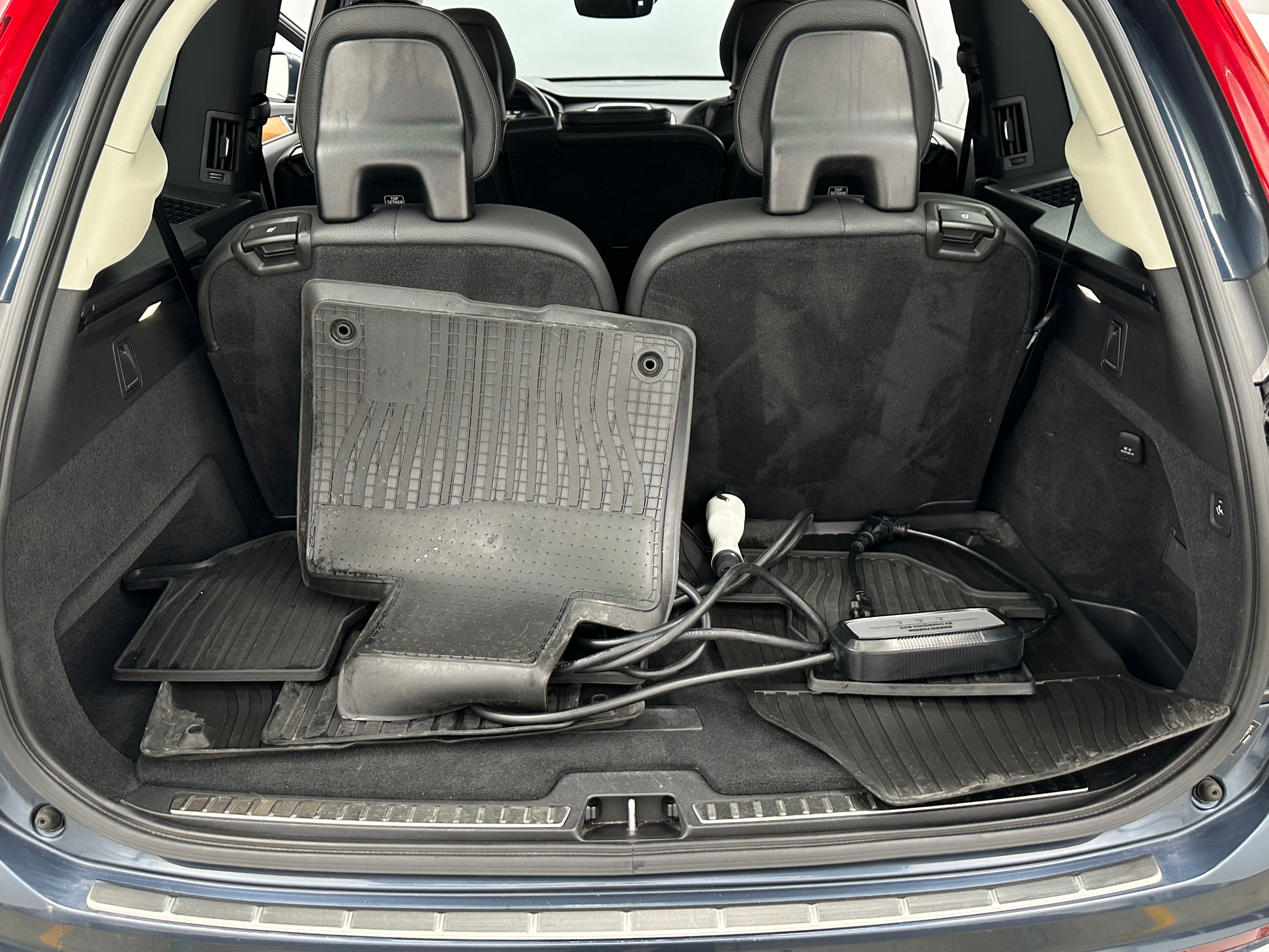 2021 Volvo XC90 T8 Plus 6