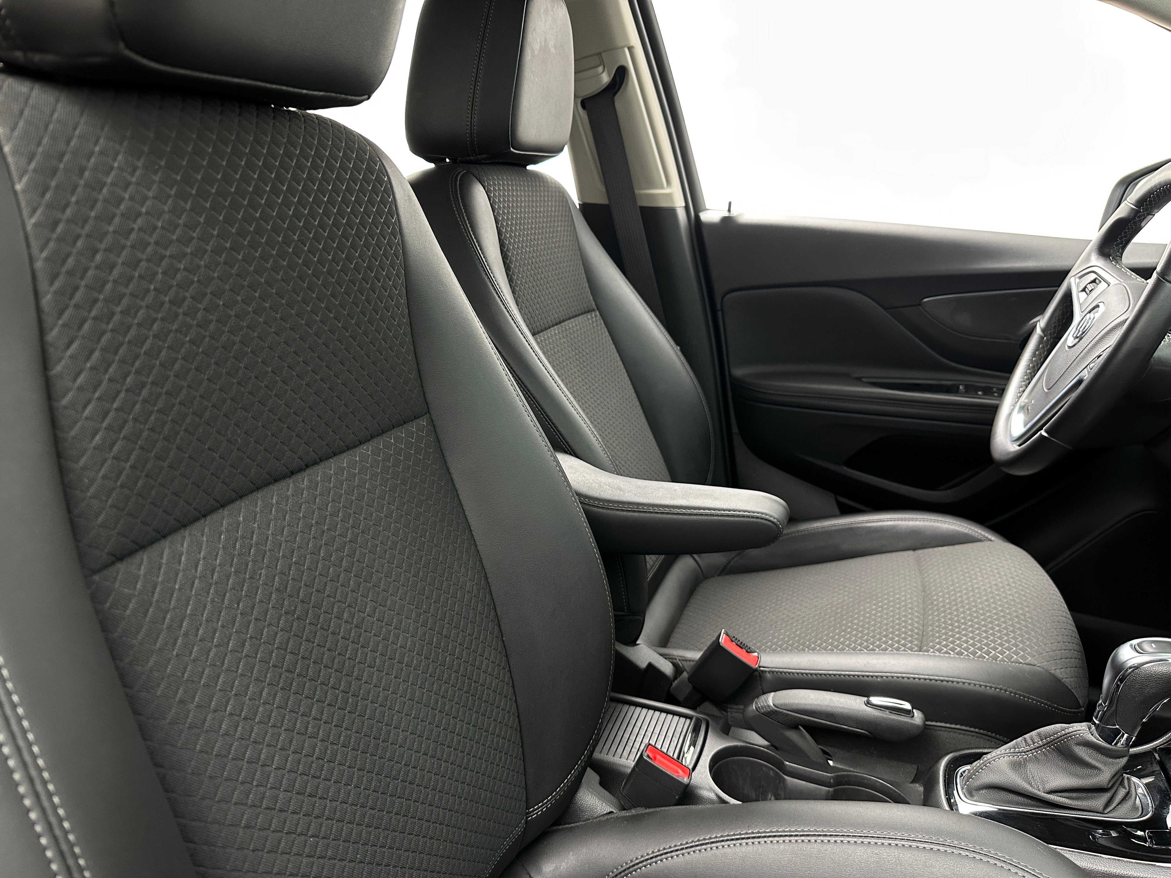 2022 Buick Encore Preferred 2
