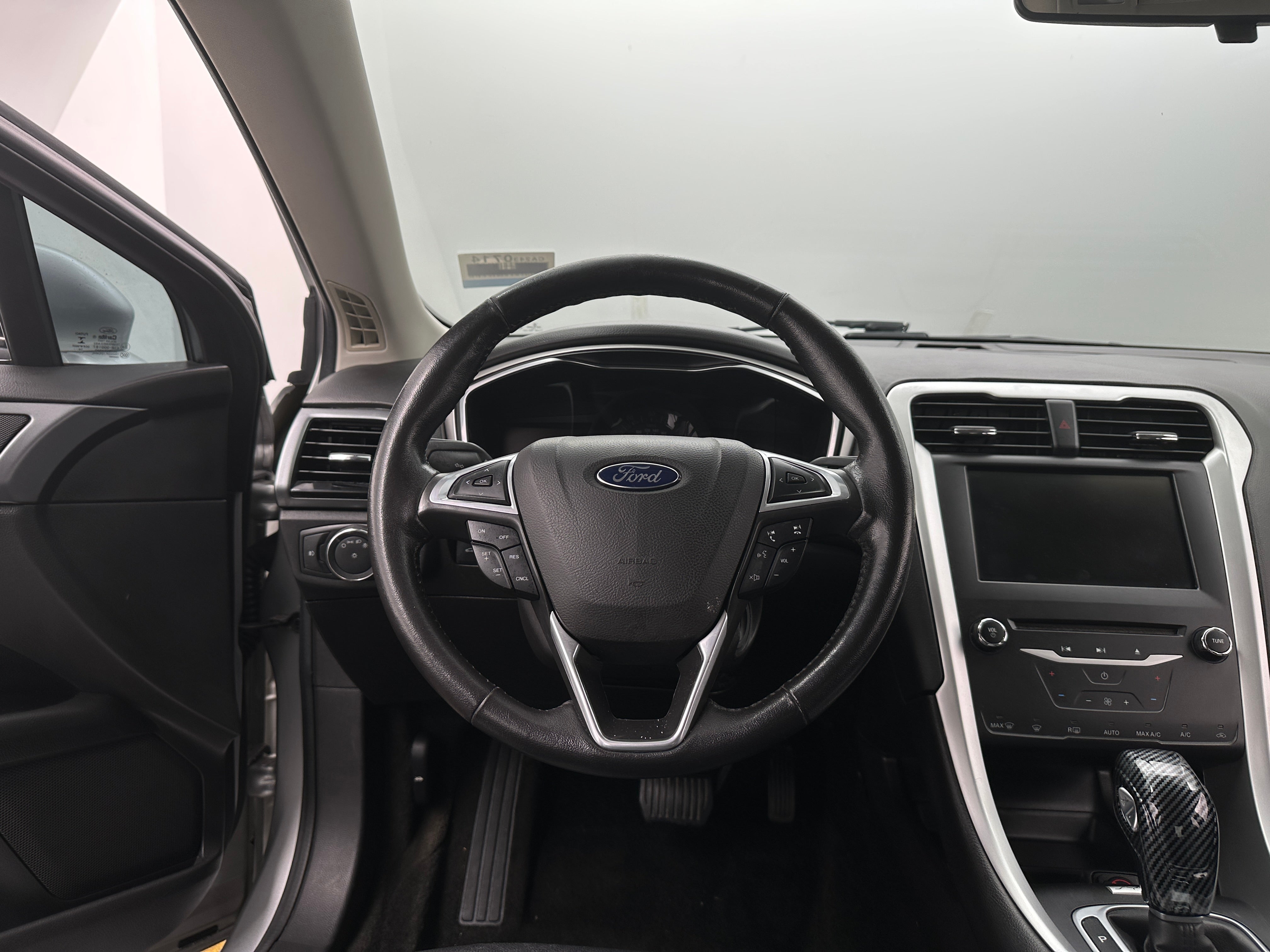 2015 Ford Fusion SE 4