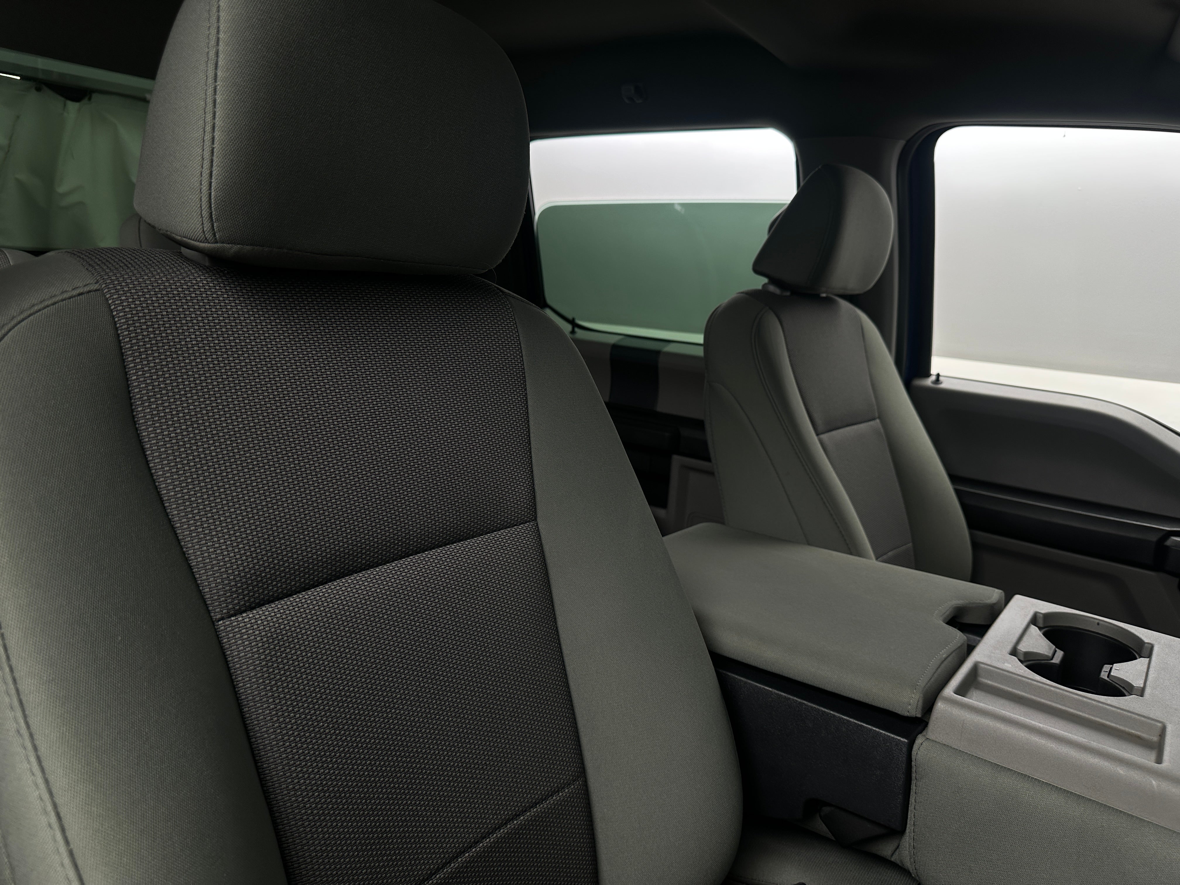 2022 Ford Econoline E-250 2