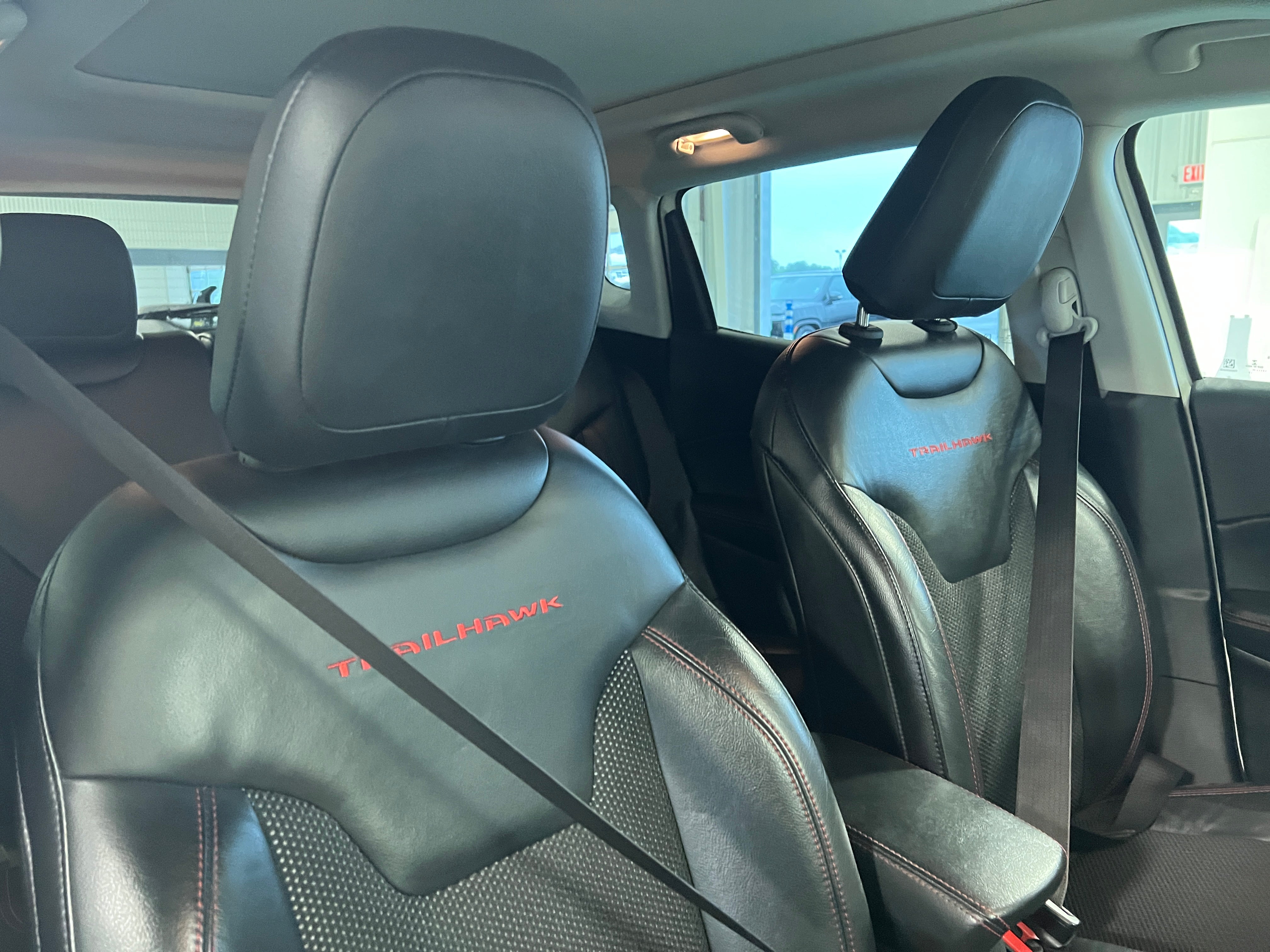 2017 Jeep Compass Trailhawk 2