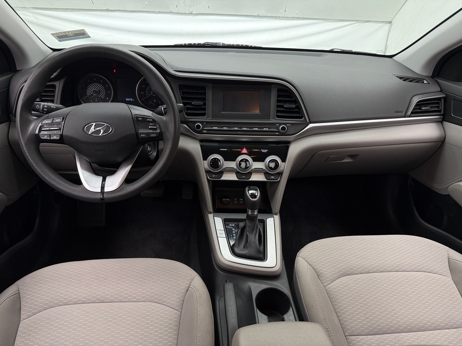 Thumbnail: 2019 Hyundai Elantra - 3