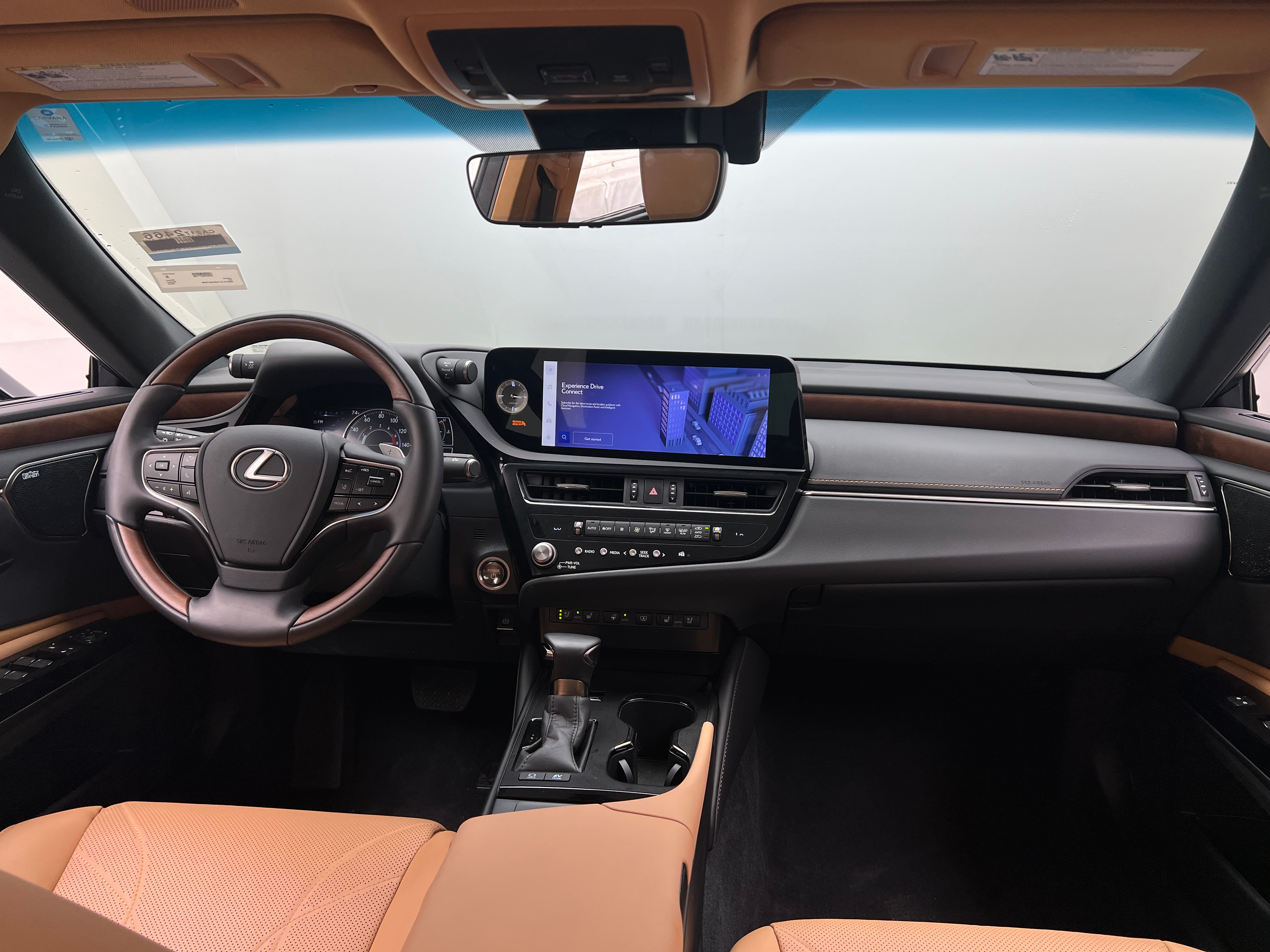 2024 Lexus ES  2