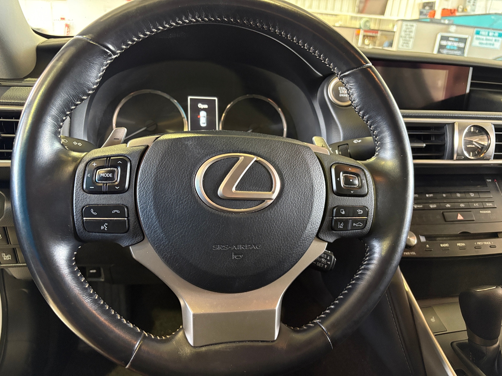 Thumbnail: 2018 Lexus IS - 4