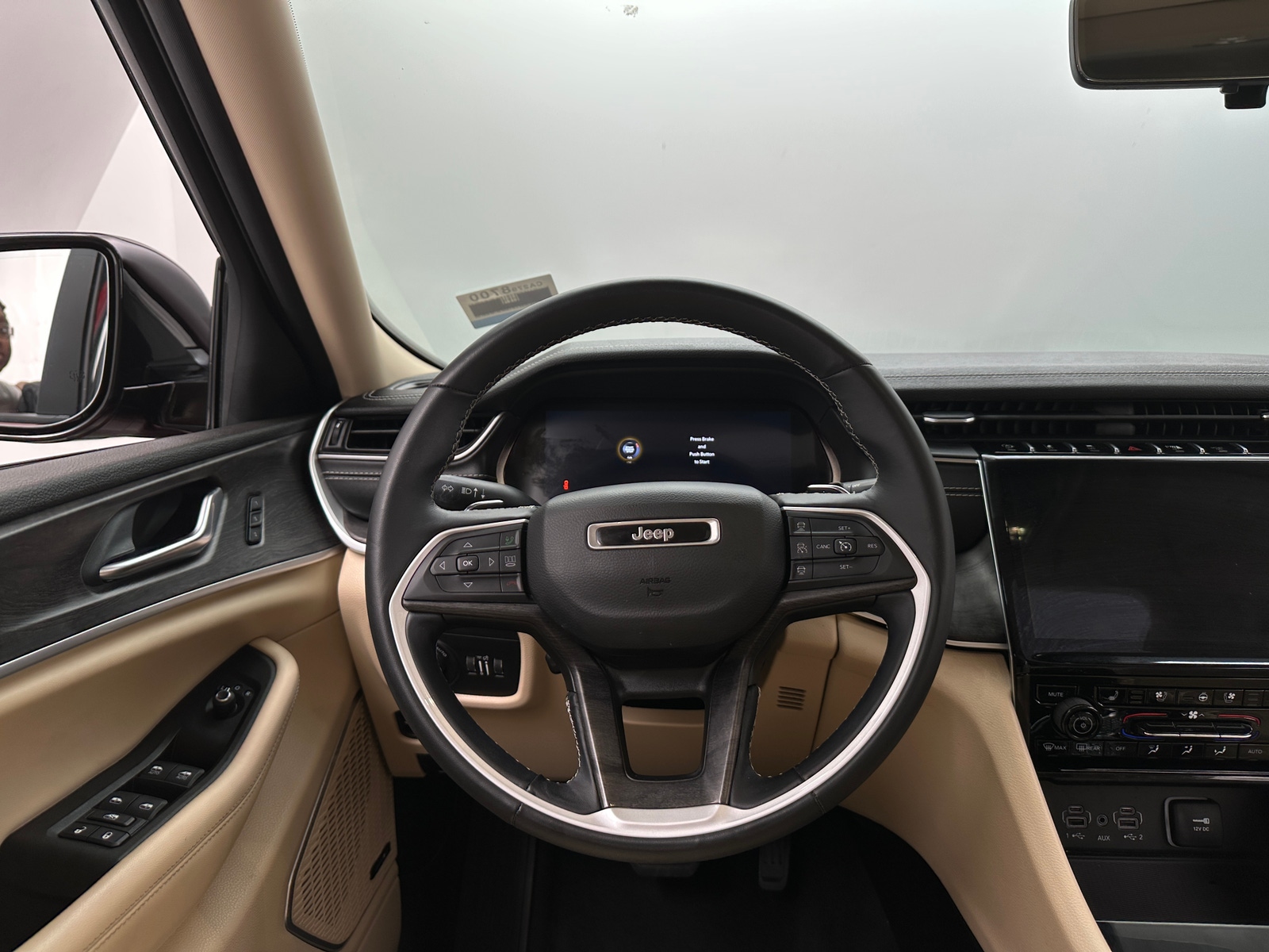 Thumbnail: 2022 Jeep Grand Cherokee L - 4
