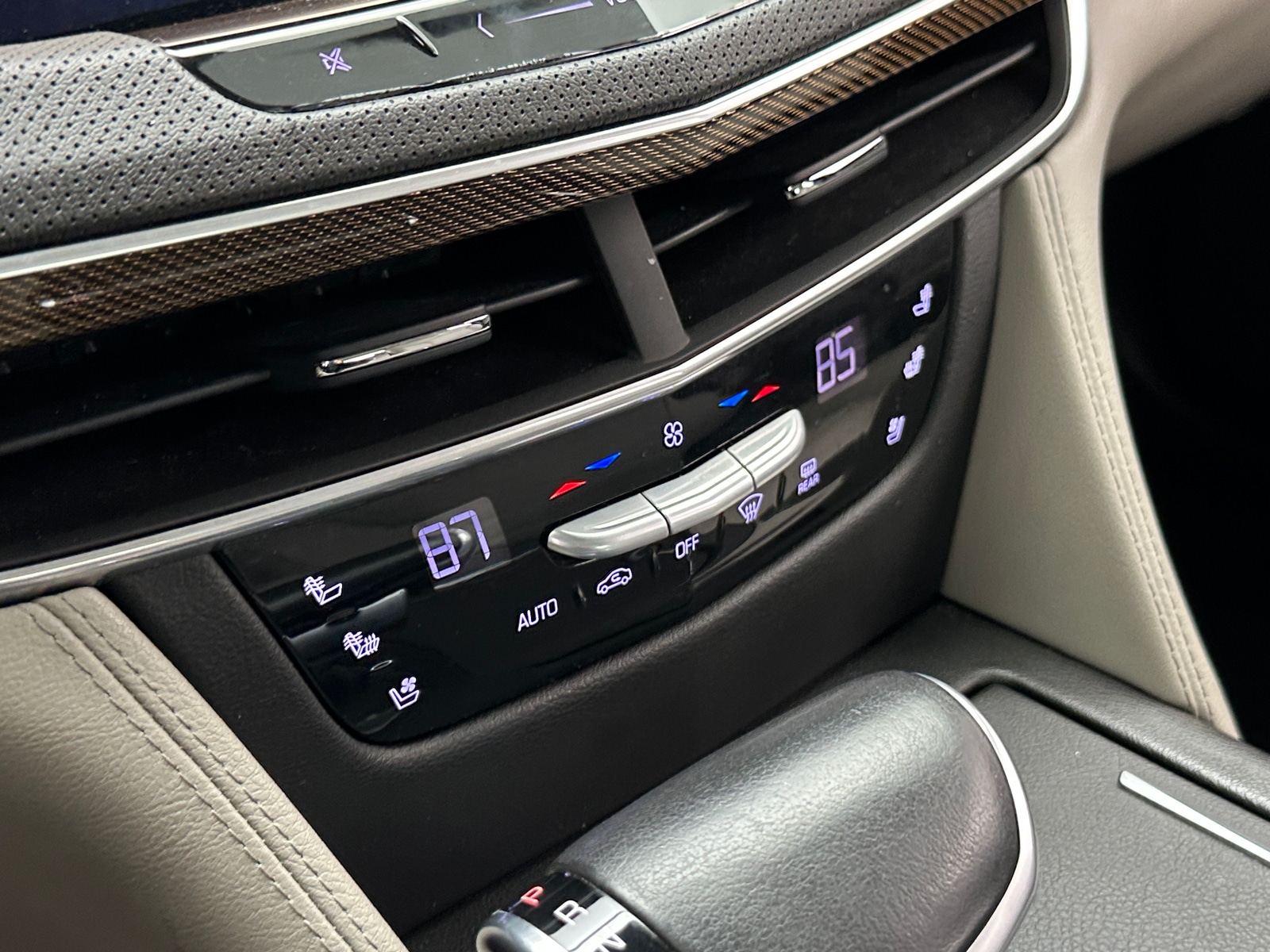 Thumbnail: 2017 Cadillac CT6 - 3
