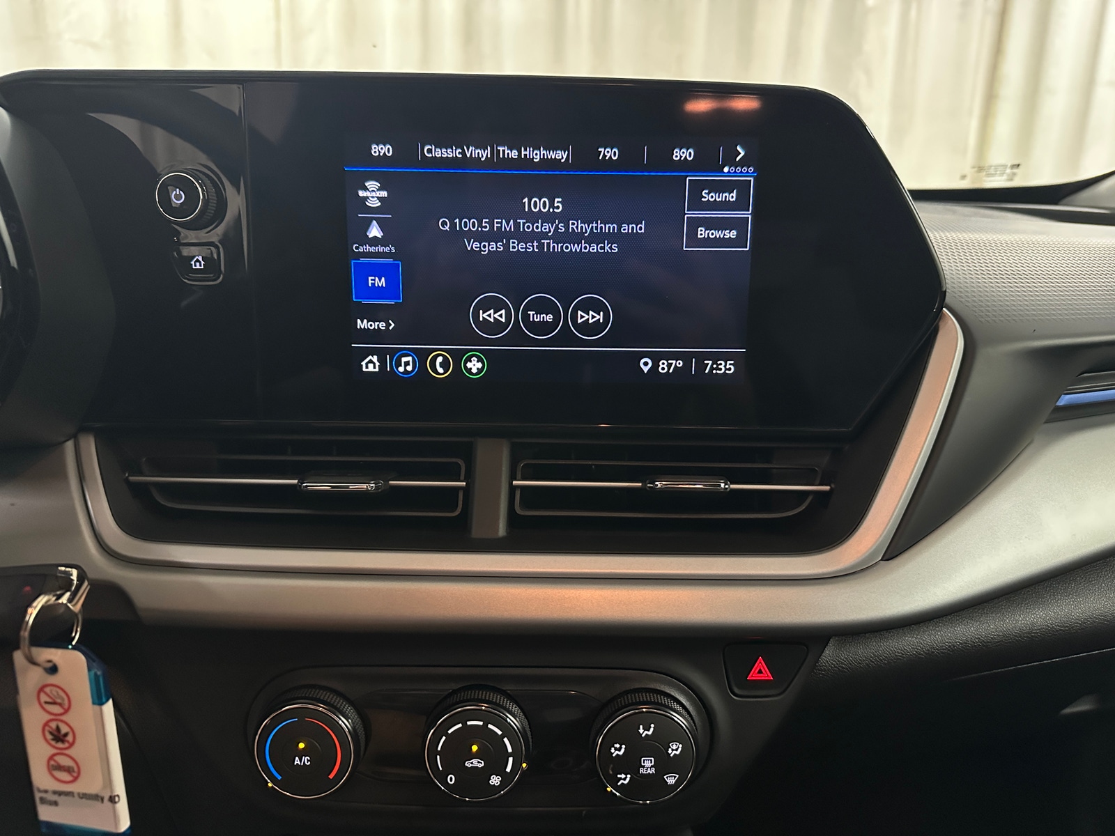 Thumbnail: 2025 Chevrolet Trax - 4