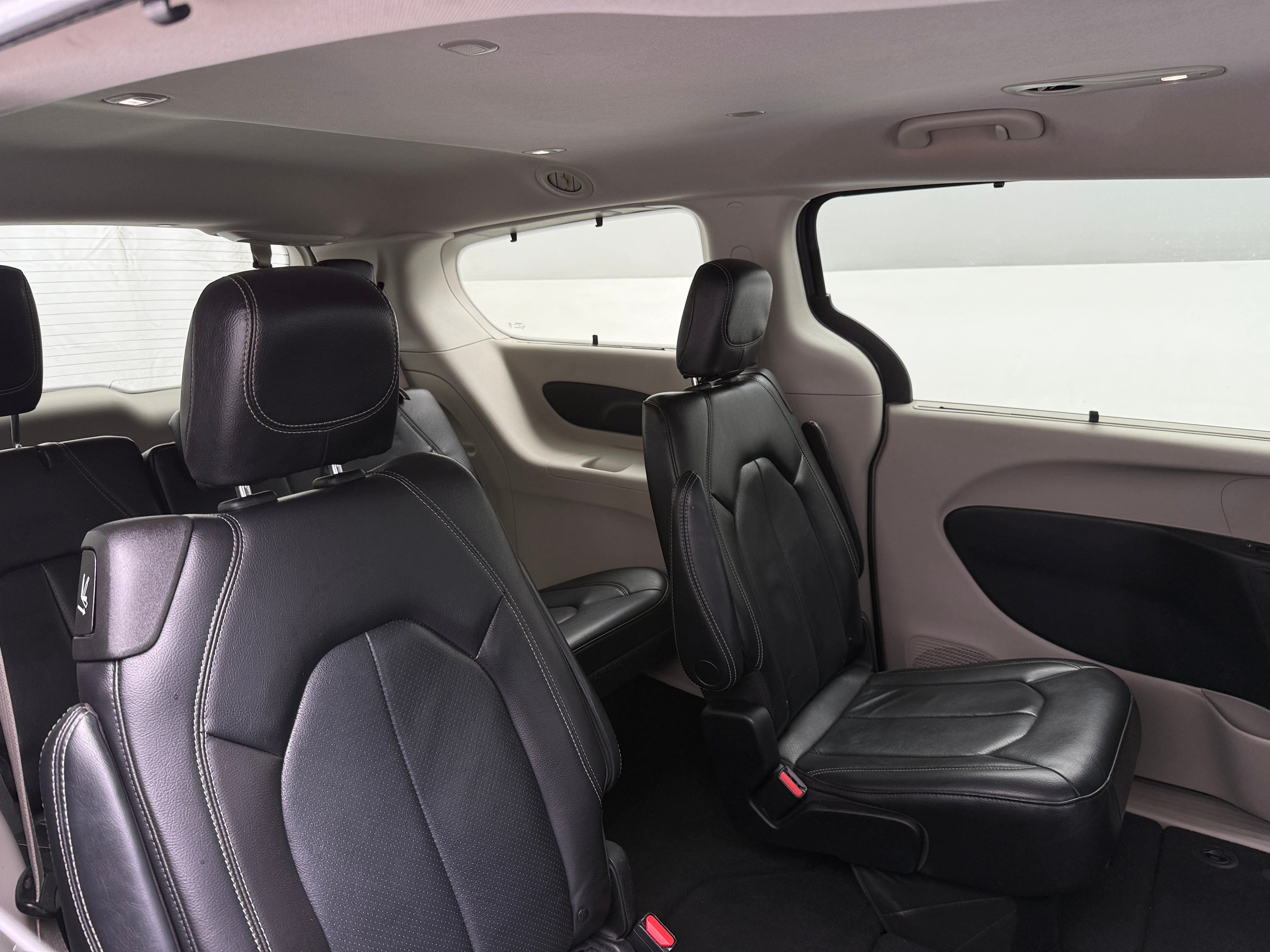 2022 Chrysler Pacifica Touring L 5
