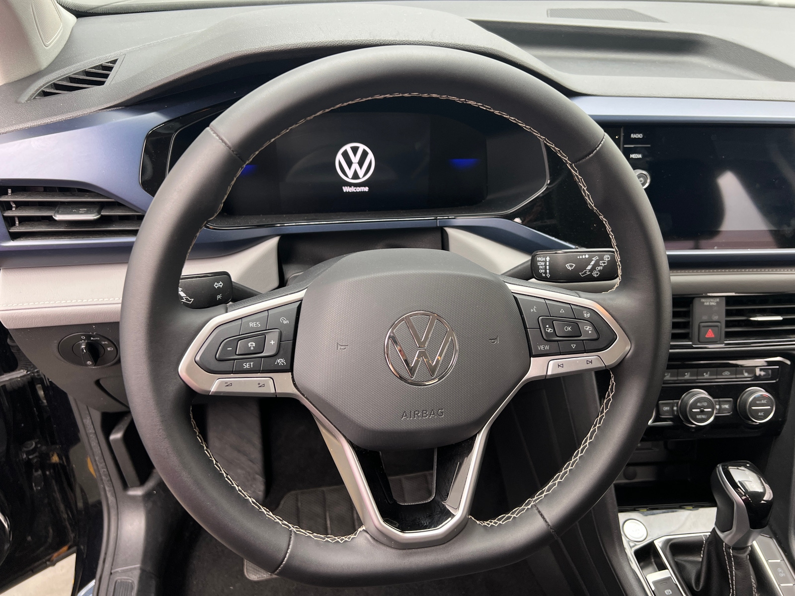 Thumbnail: 2024 Volkswagen Taos - 4