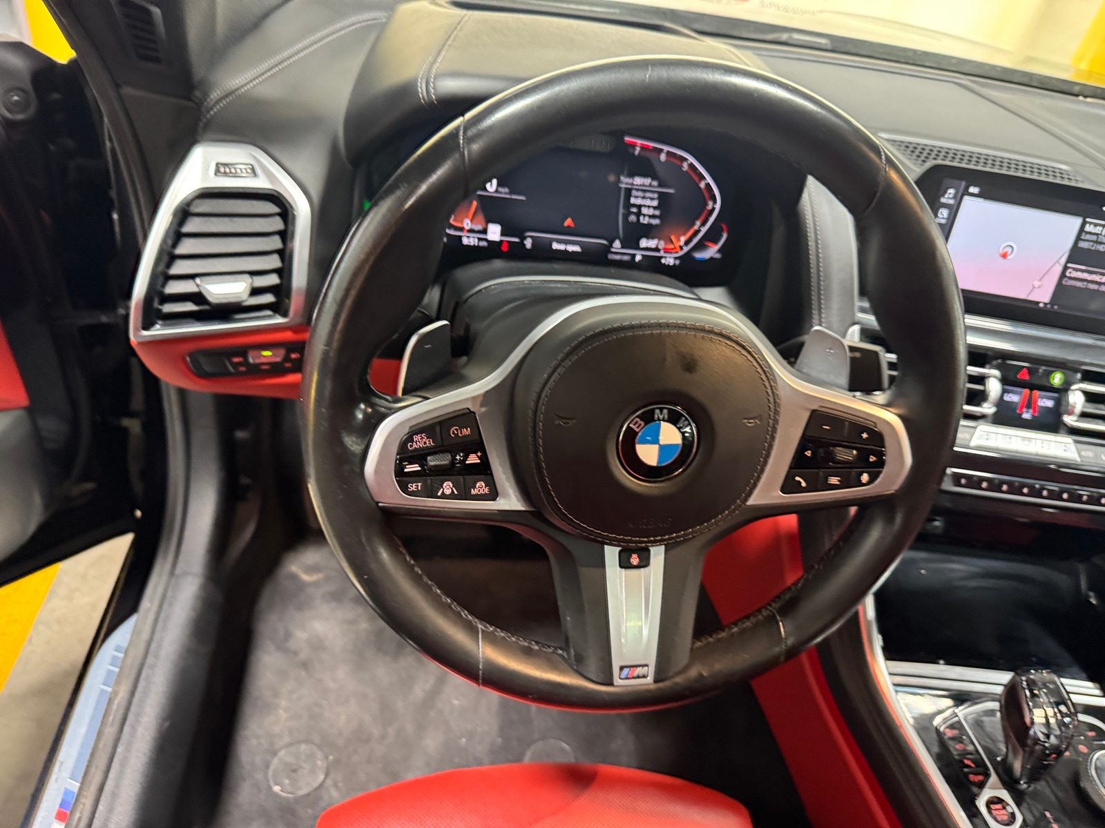 Thumbnail: 2022 BMW 8 Series - 4
