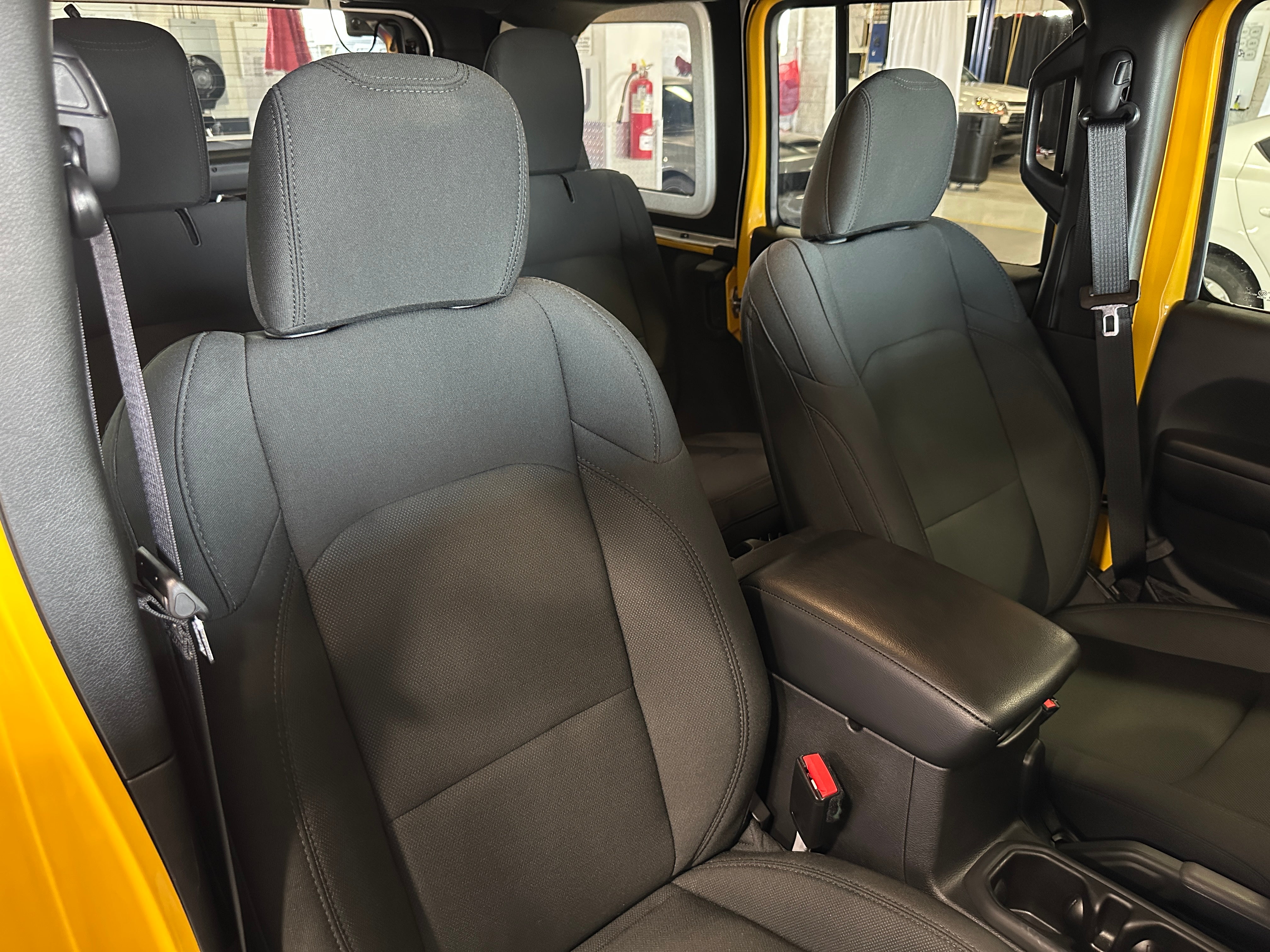 2021 Jeep Wrangler Unlimited Altitude 2