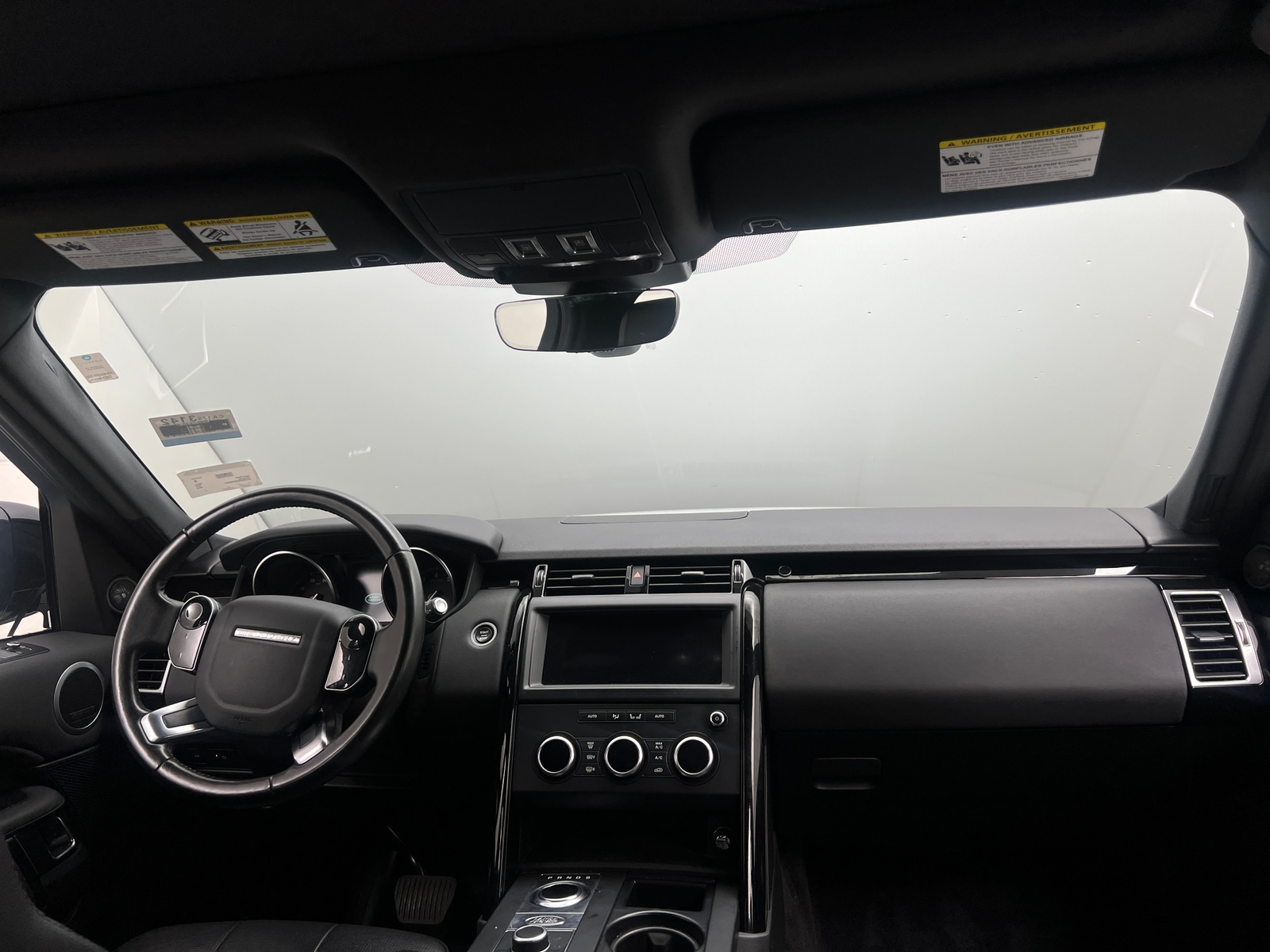 Thumbnail: 2019 Land Rover Discovery - 2