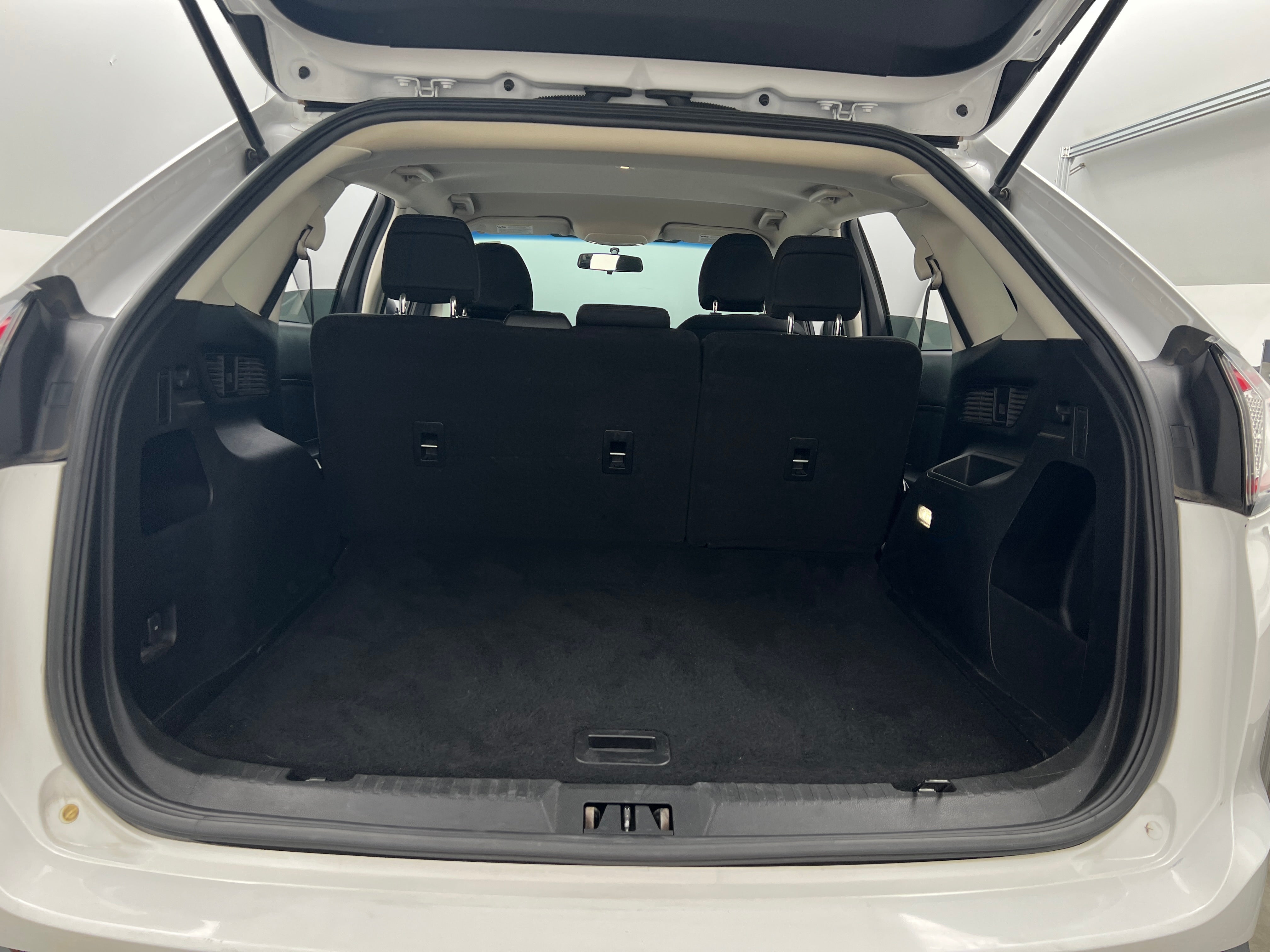 2017 Ford Edge SE 7