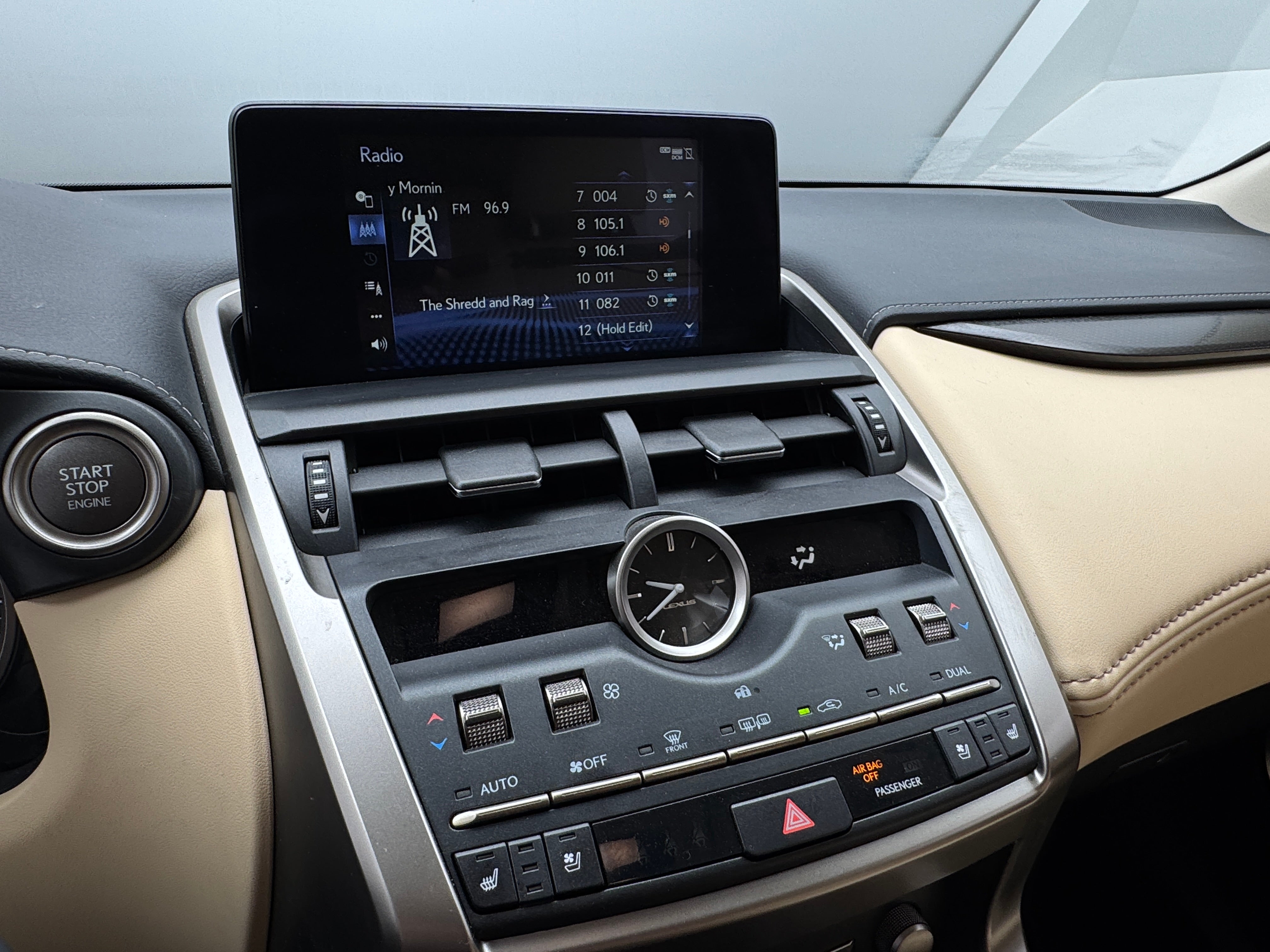 2021 Lexus NX 300 3