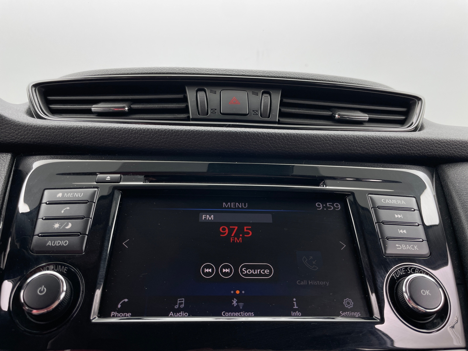Thumbnail: 2019 Nissan Rogue - 4
