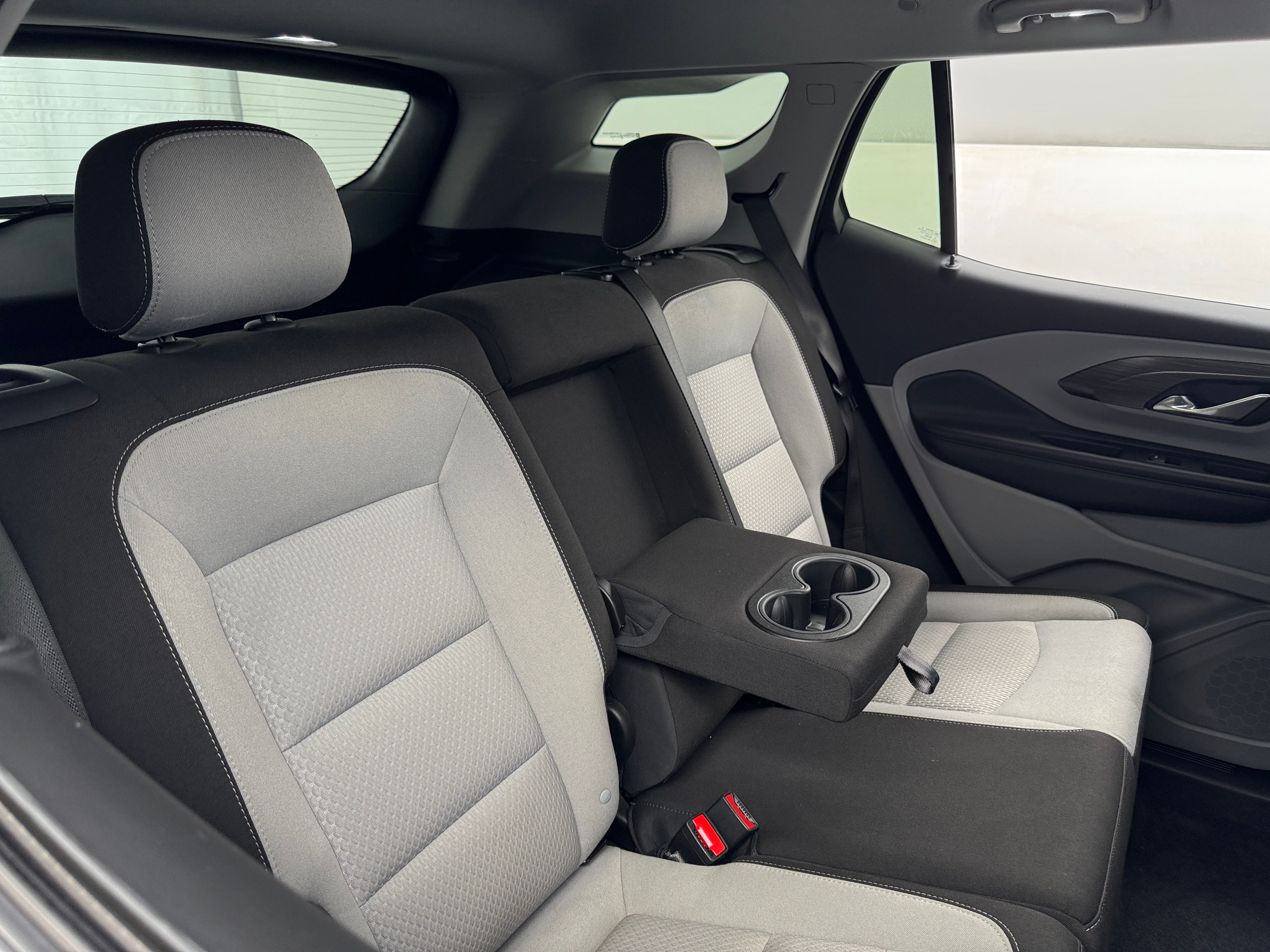 2023 GMC Terrain SLE 6