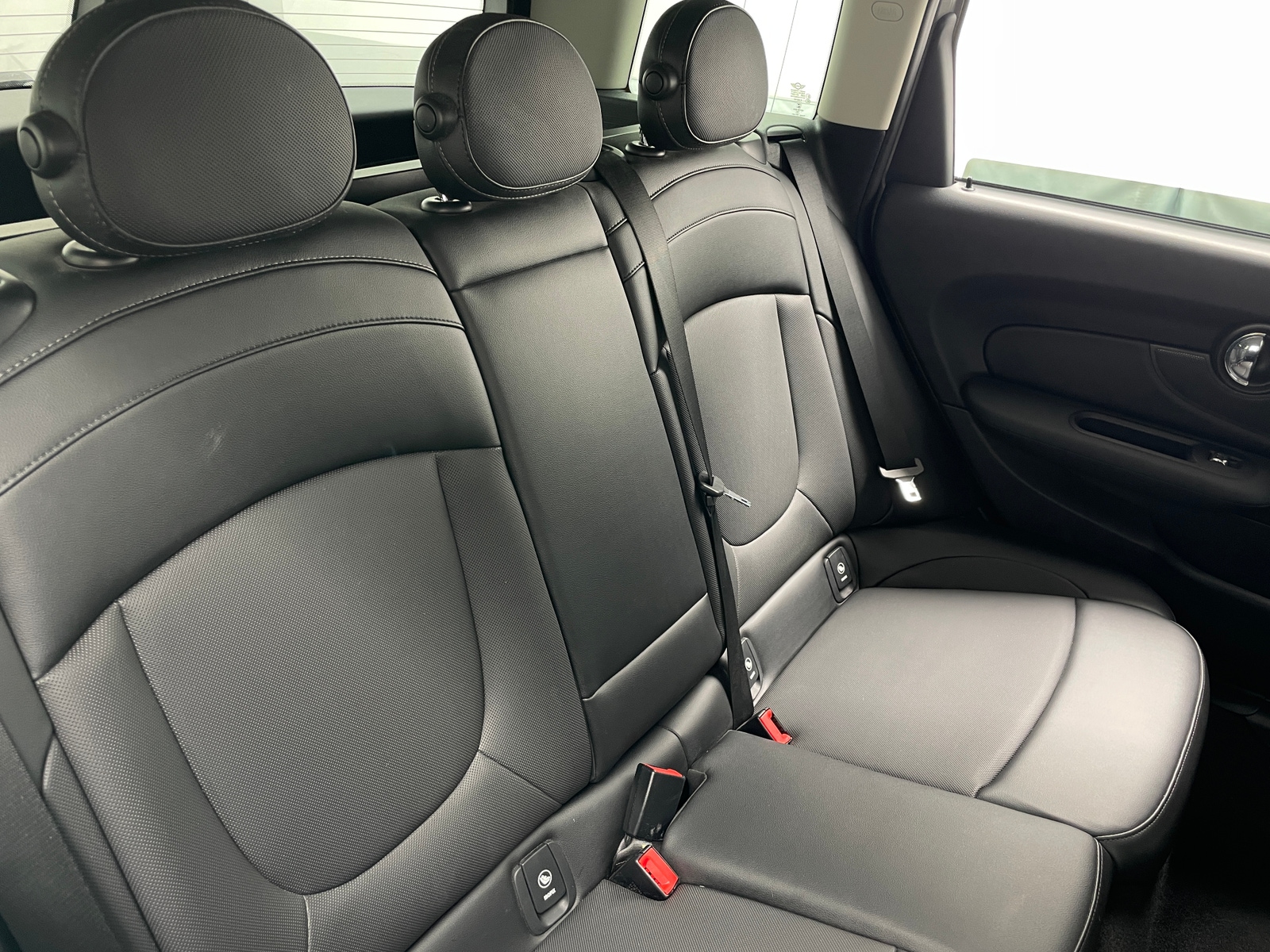 Thumbnail: 2017 MINI Cooper Clubman - 5
