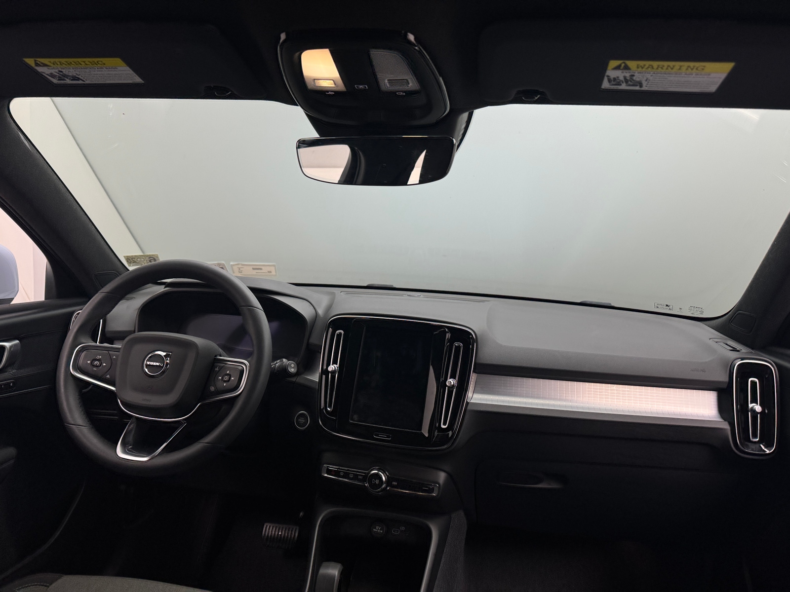 Thumbnail: 2024 Volvo XC40 - 3