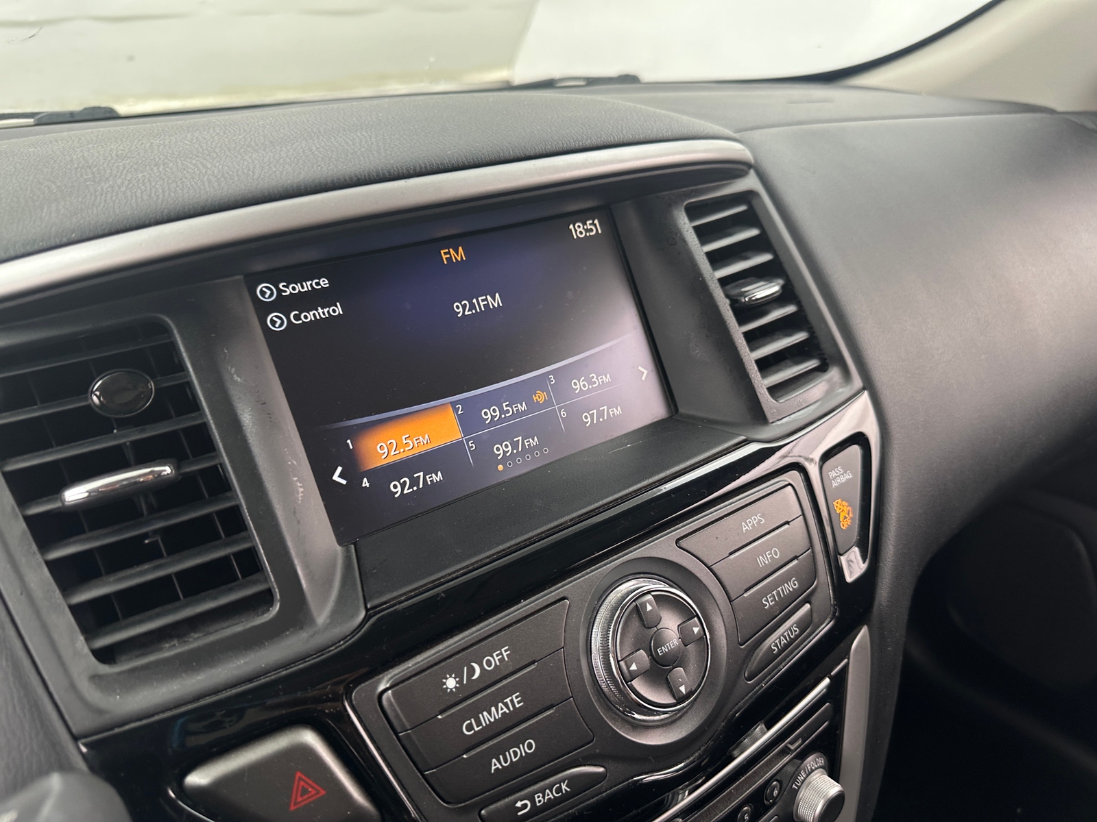 Thumbnail: 2019 Nissan Pathfinder - 4