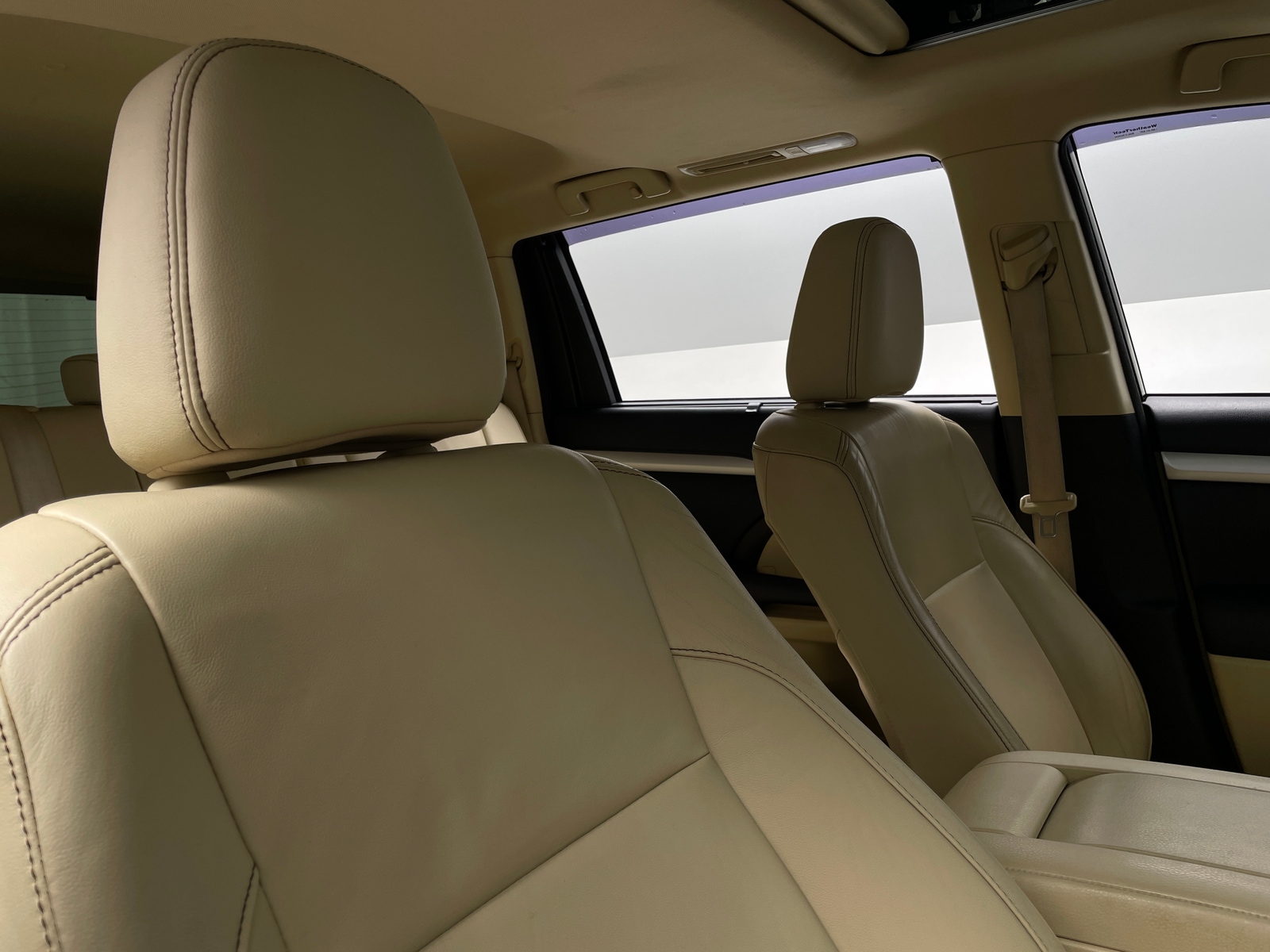 Thumbnail: 2015 Toyota Highlander - 2