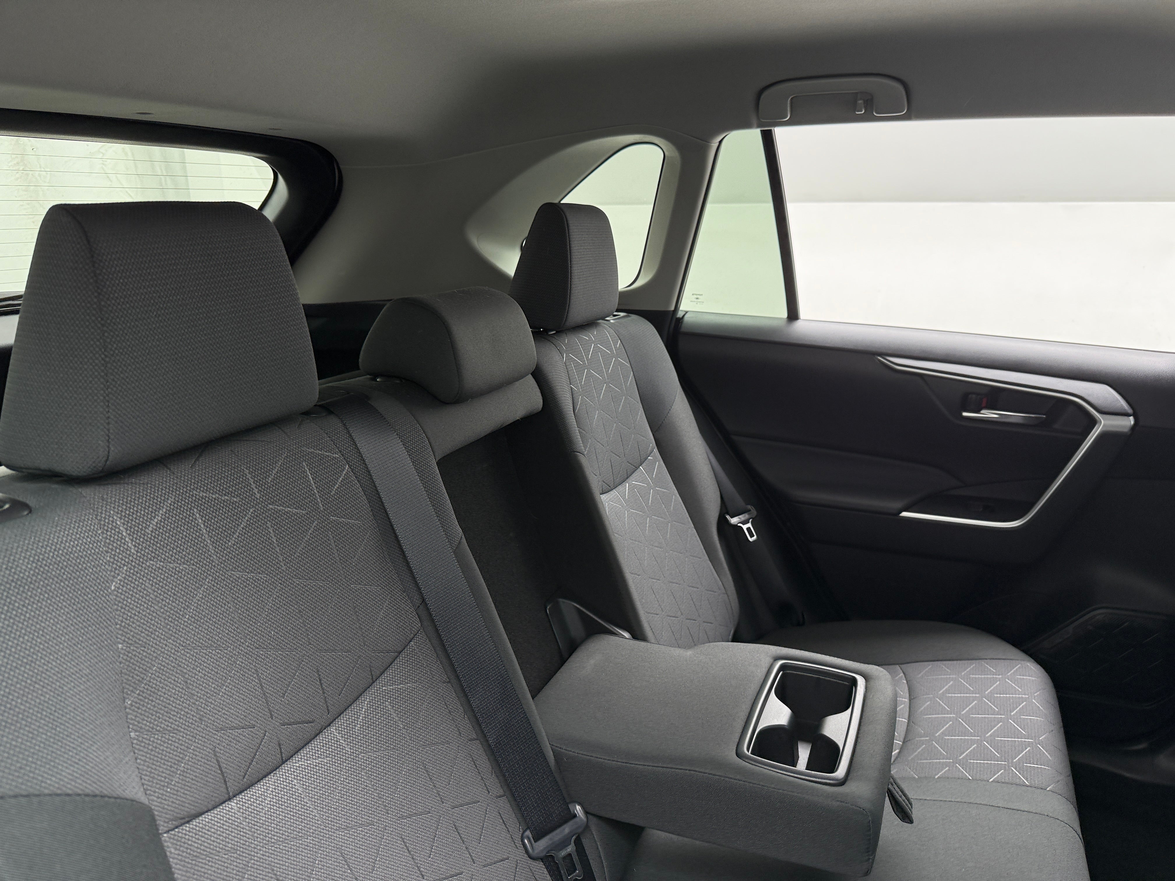 2024 Toyota RAV4 XLE 6
