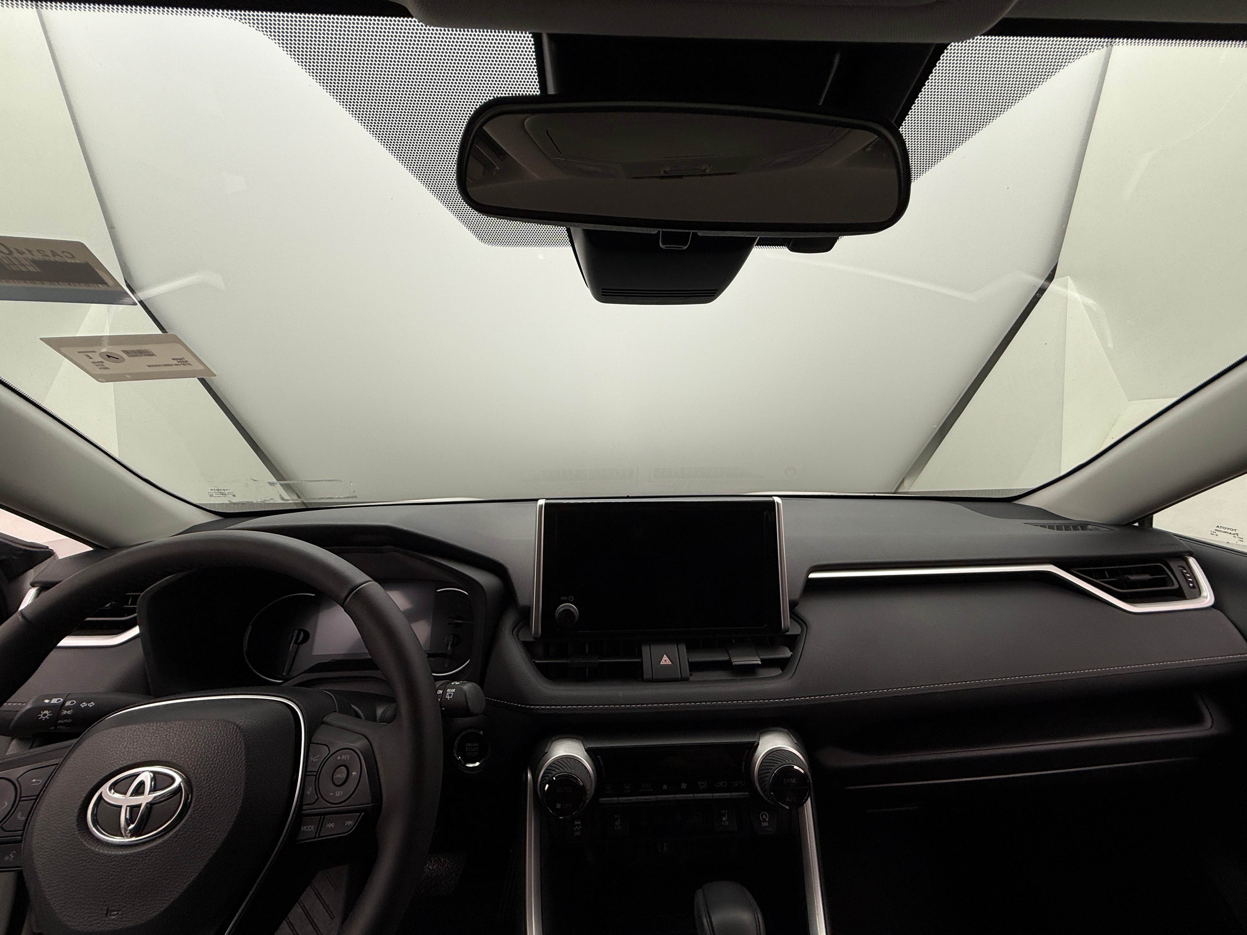 2024 Toyota RAV4 XLE 3