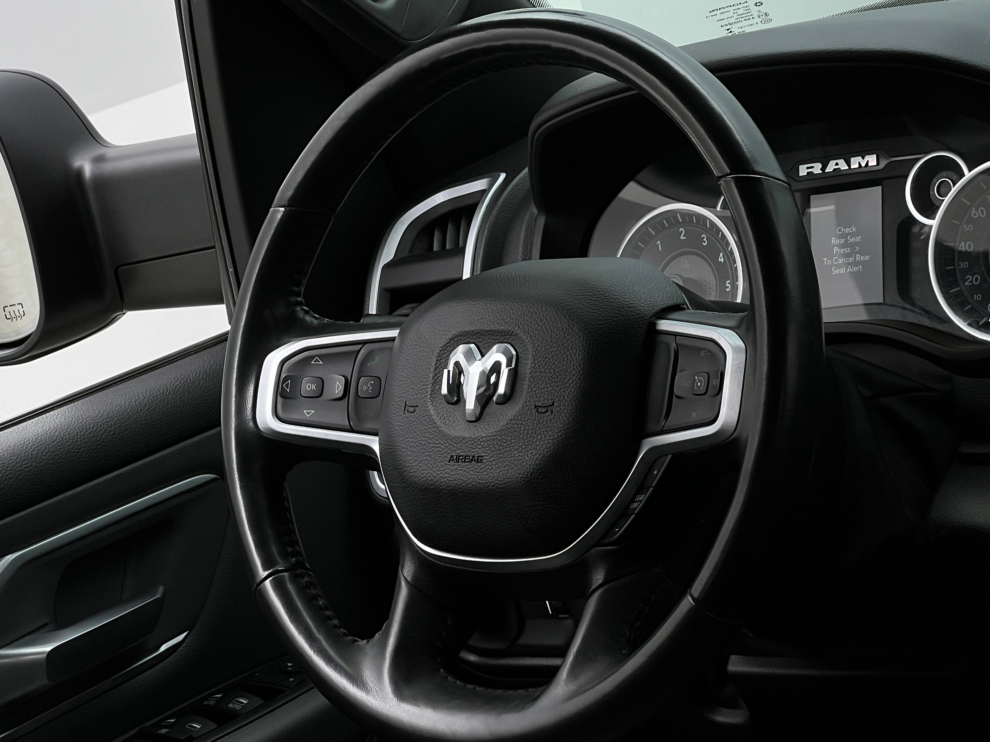 2023 RAM 1500 Big Horn 5