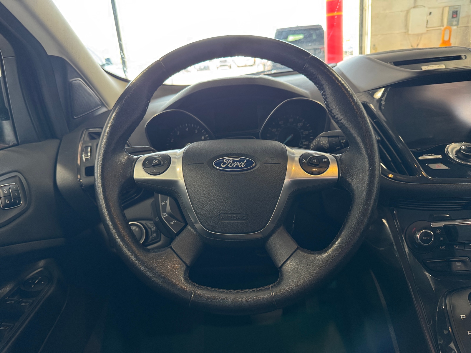 Thumbnail: 2015 Ford Escape - 4