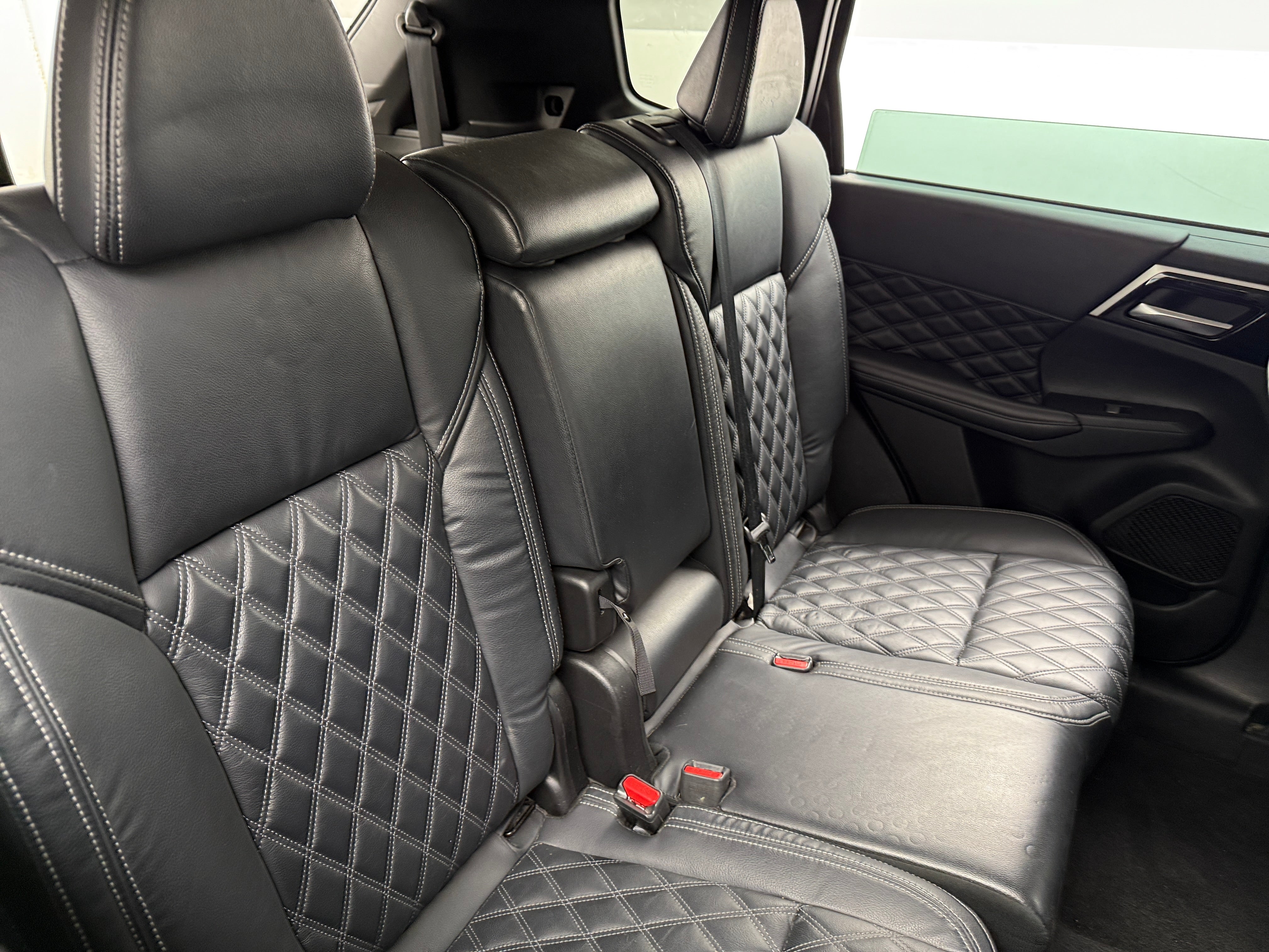 2022 Mitsubishi Outlander SEL 5
