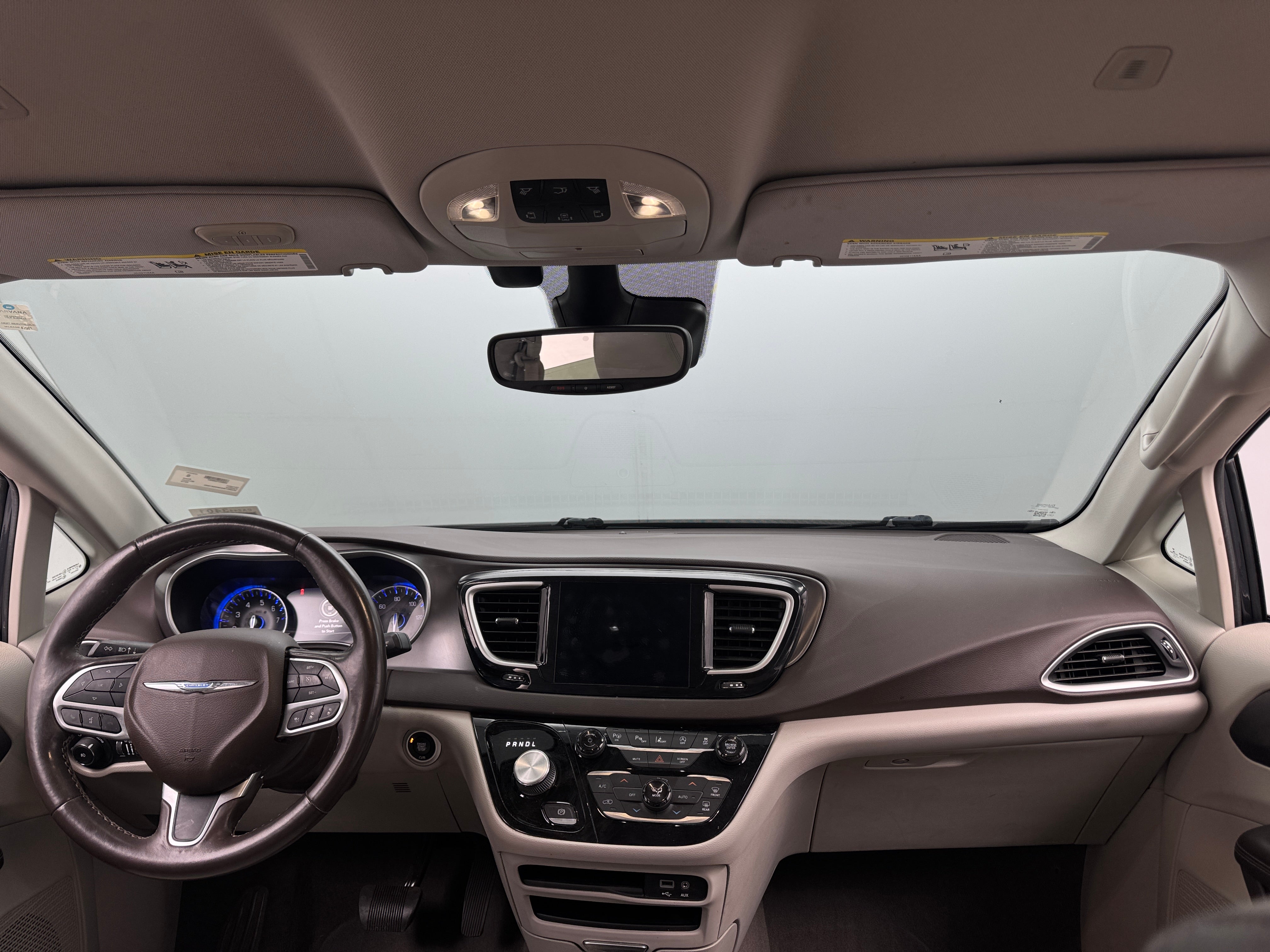 2019 Chrysler Pacifica Touring L 2