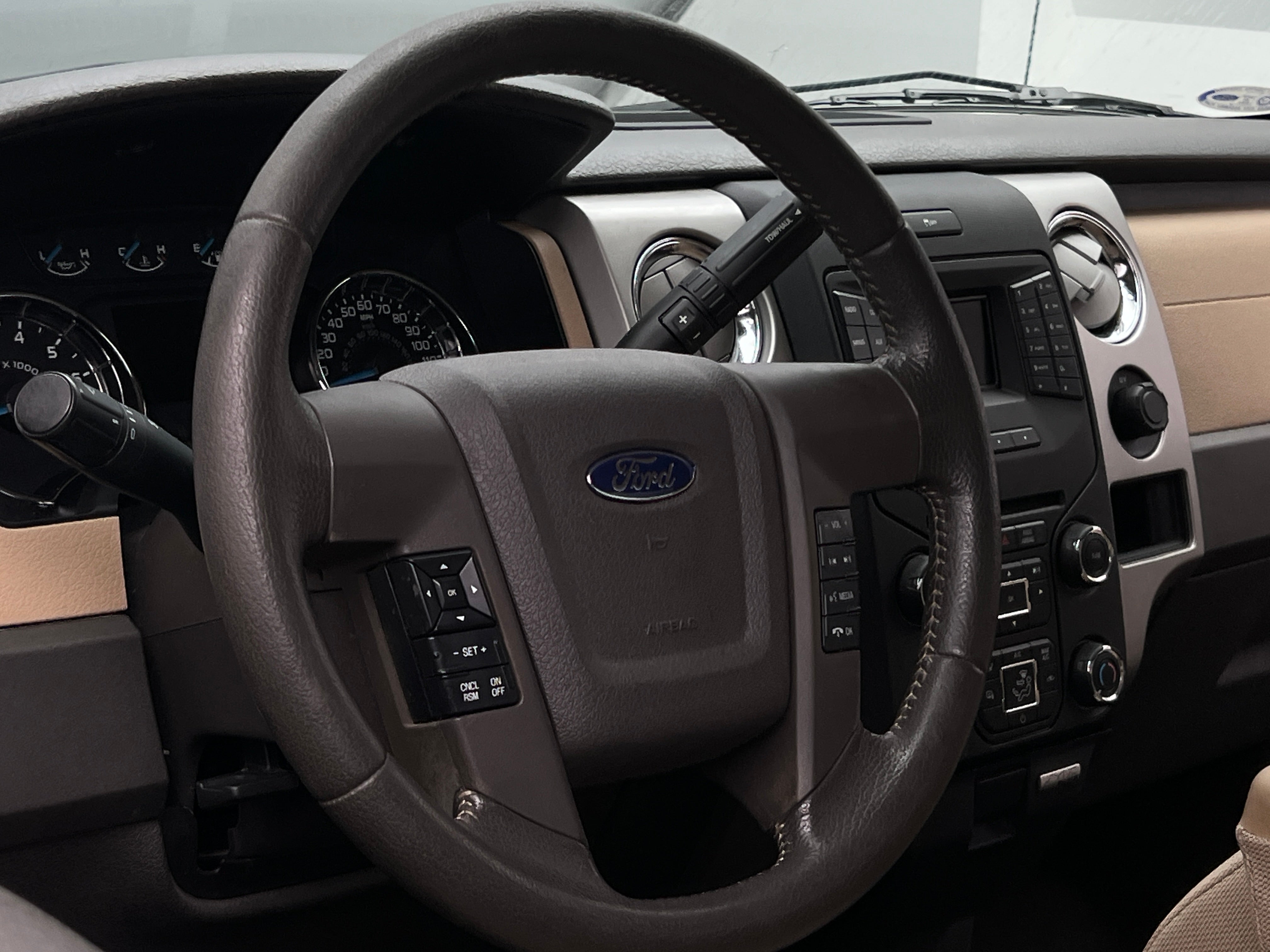2013 Ford Econoline E-150 4