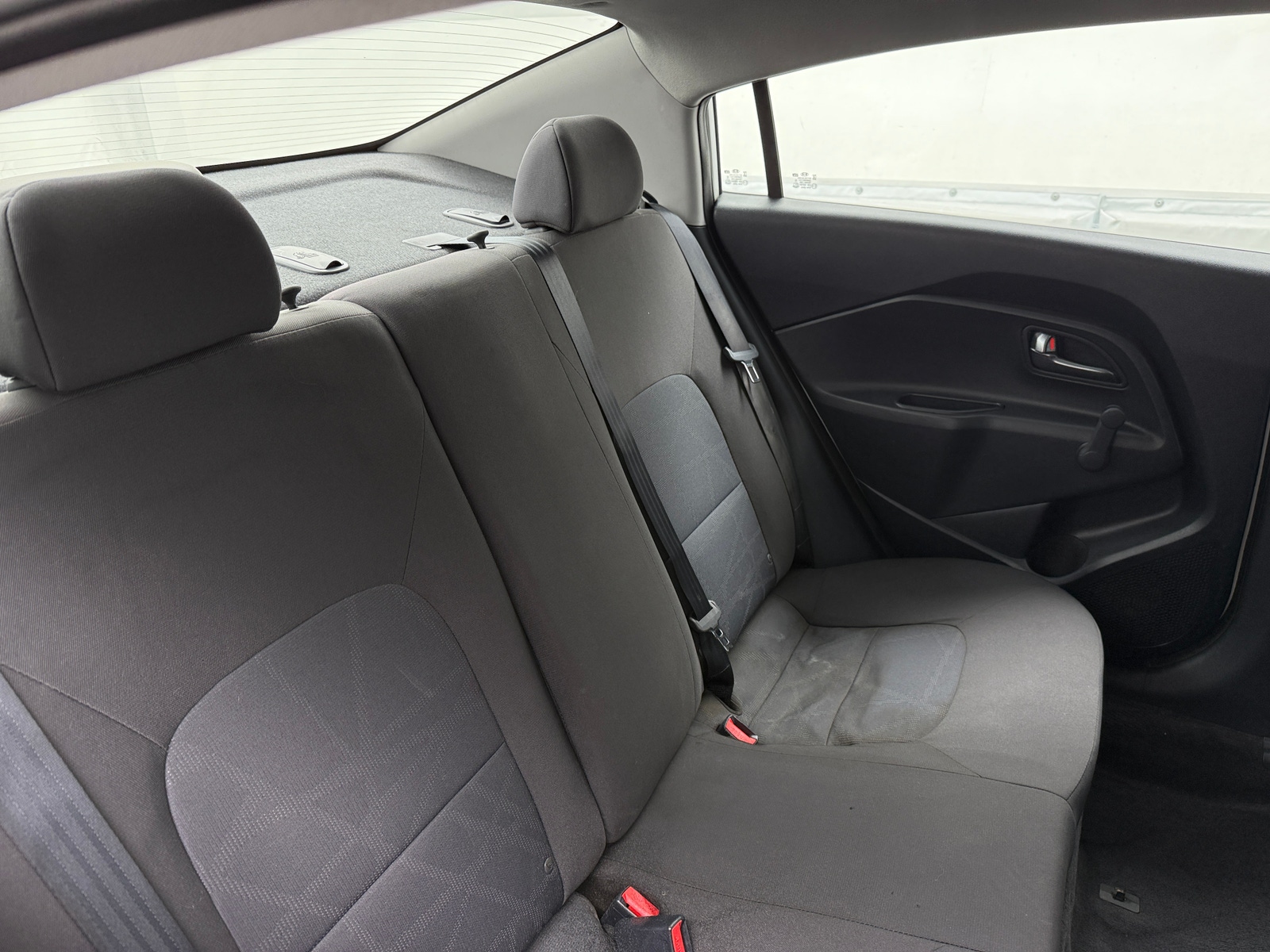 Thumbnail: 2016 Kia Rio - 6