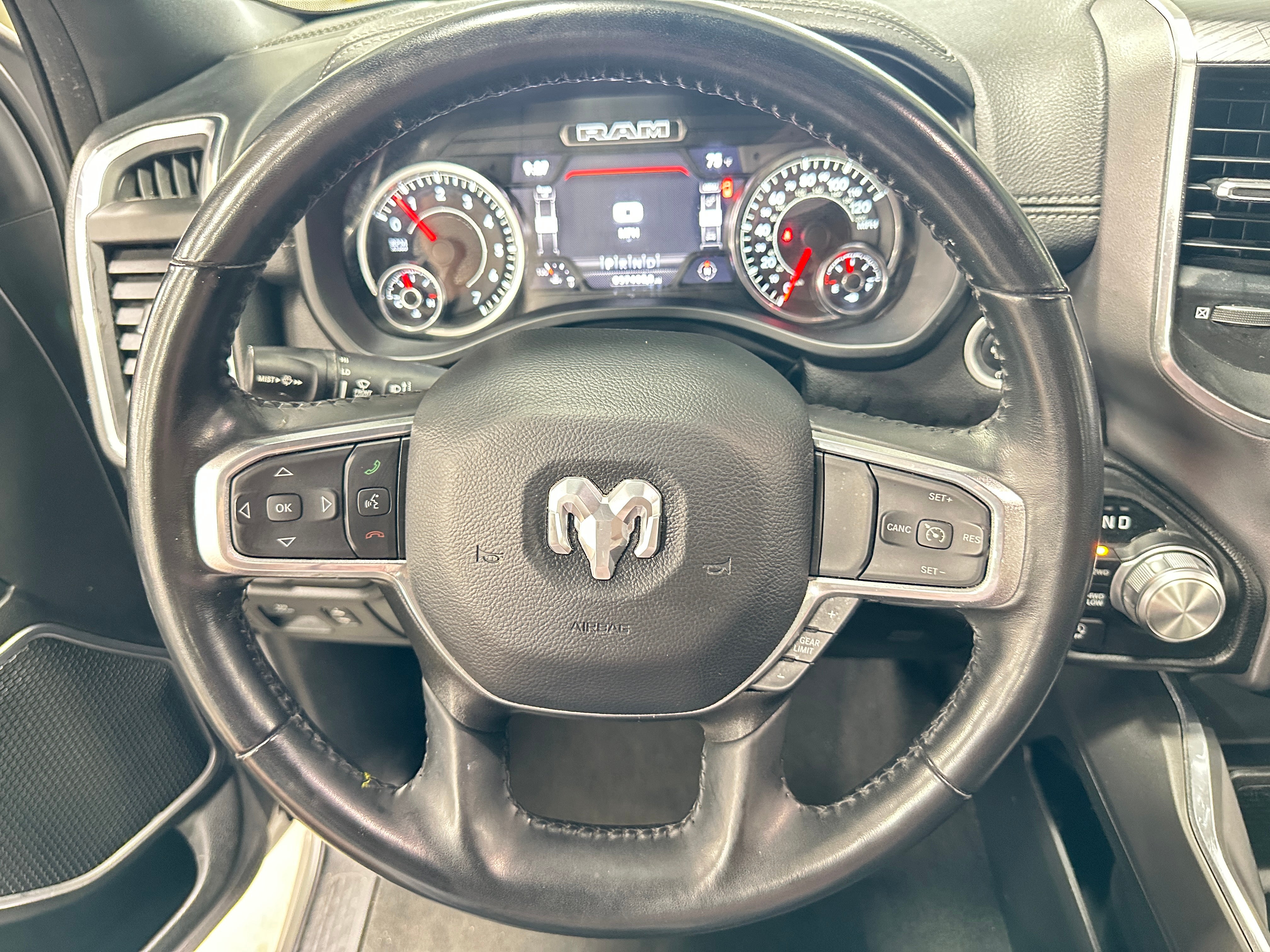 2023 RAM 1500 Laramie 4