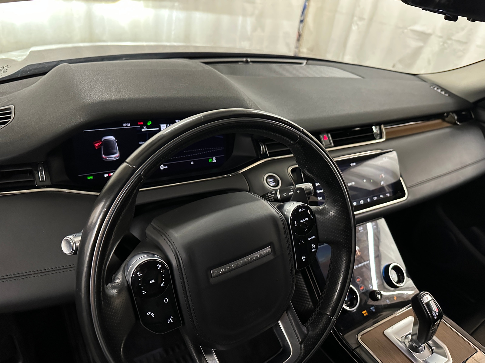 Thumbnail: 2020 Land Rover Range Rover Evoque - 2