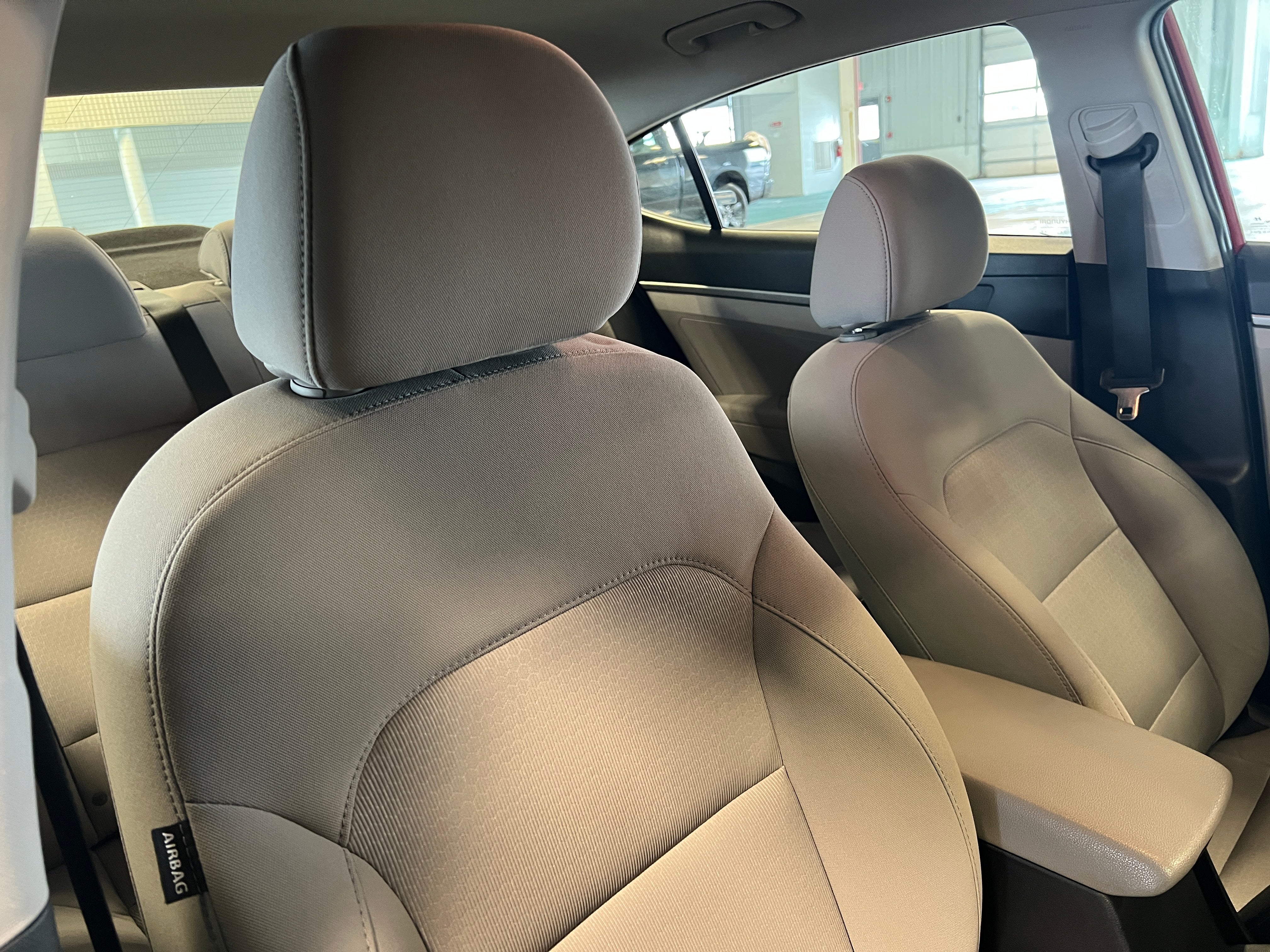 2018 Hyundai Elantra SE 2