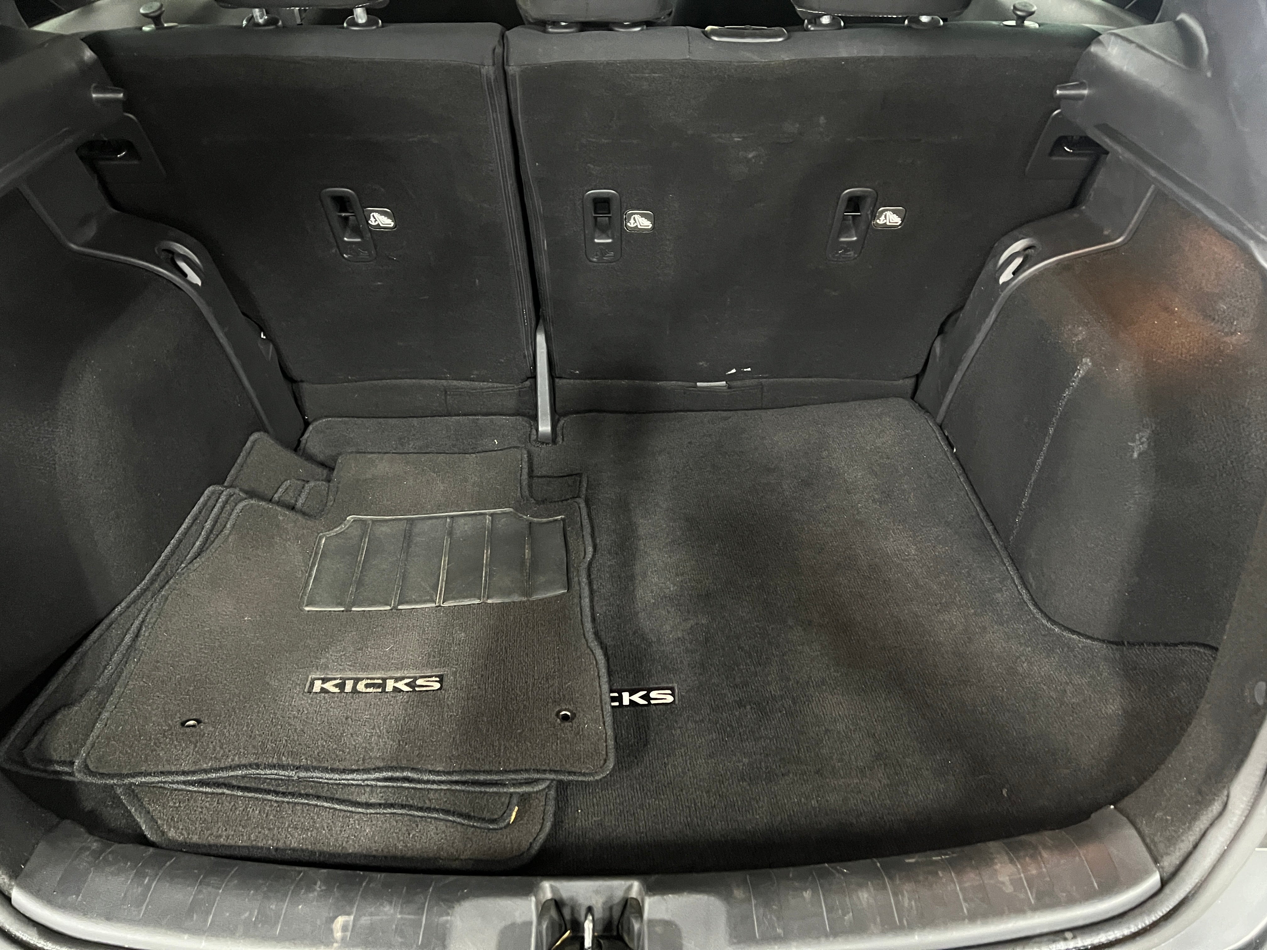 2018 Nissan Kicks S 7