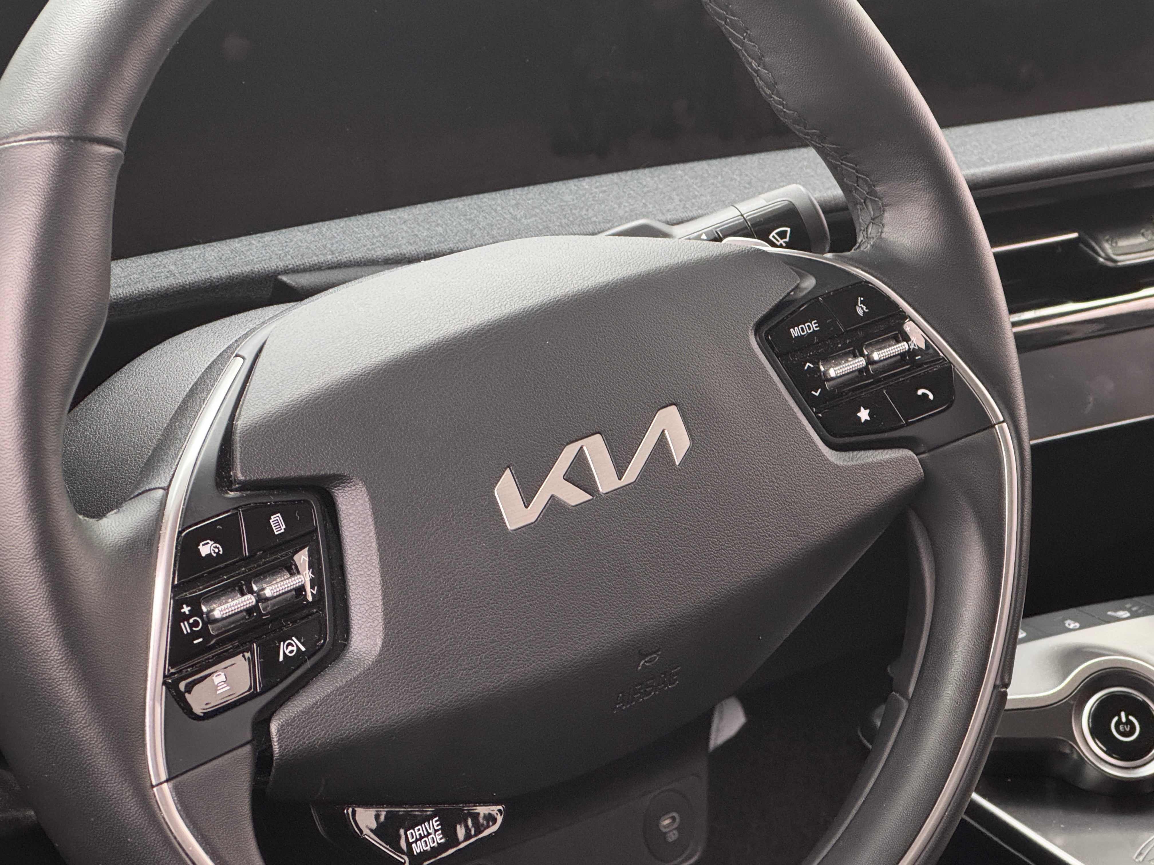 2022 Kia EV6 Wind 4