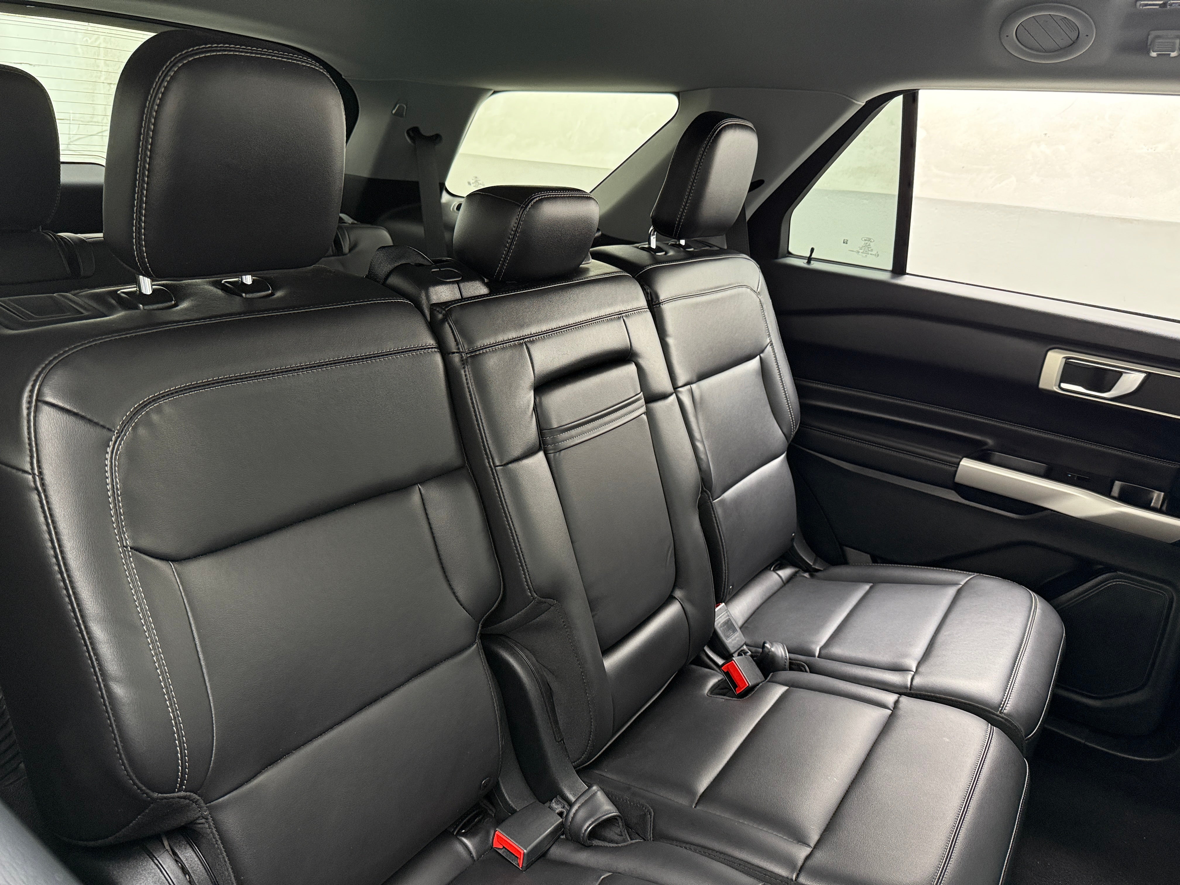2023 Ford Explorer XLT 6